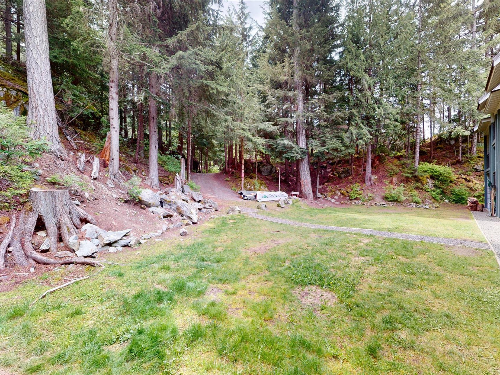 6-2201 Eva Lake Road image 28