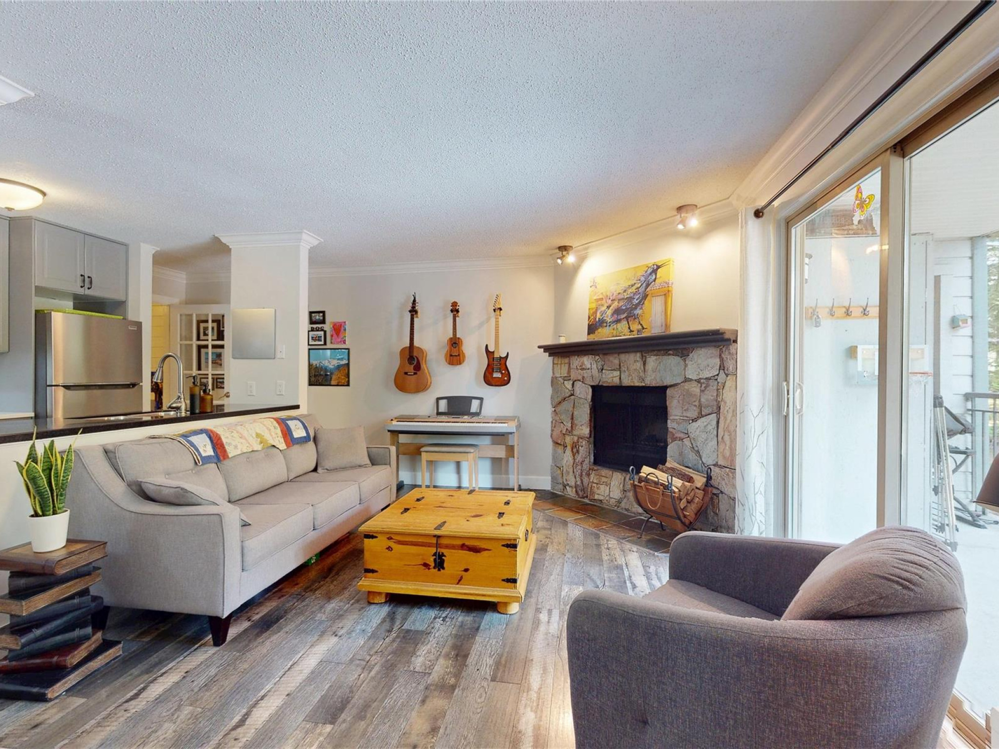 6-2201 Eva Lake Road image 5