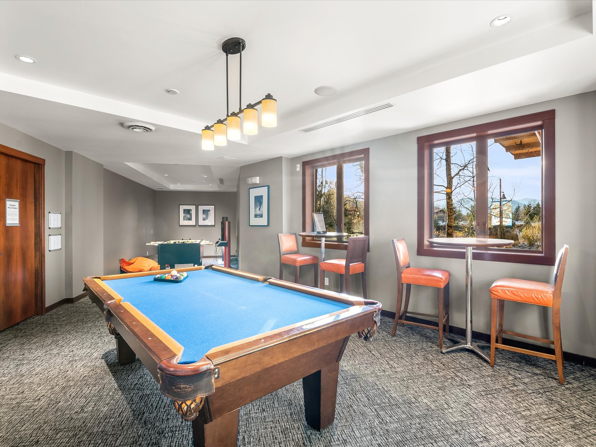 114D-2020 London Lane image 19