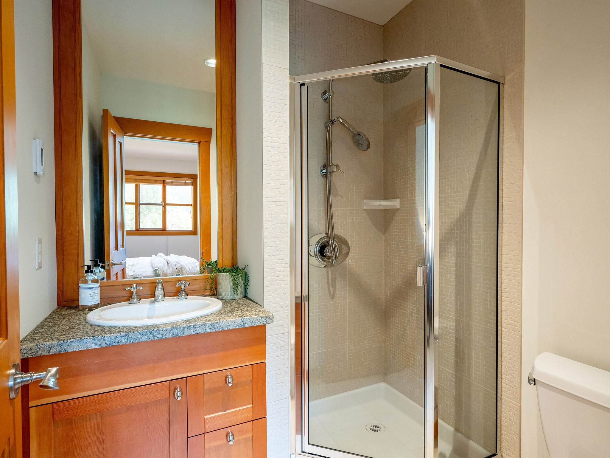 8398 Glen Abbey Lane image 19