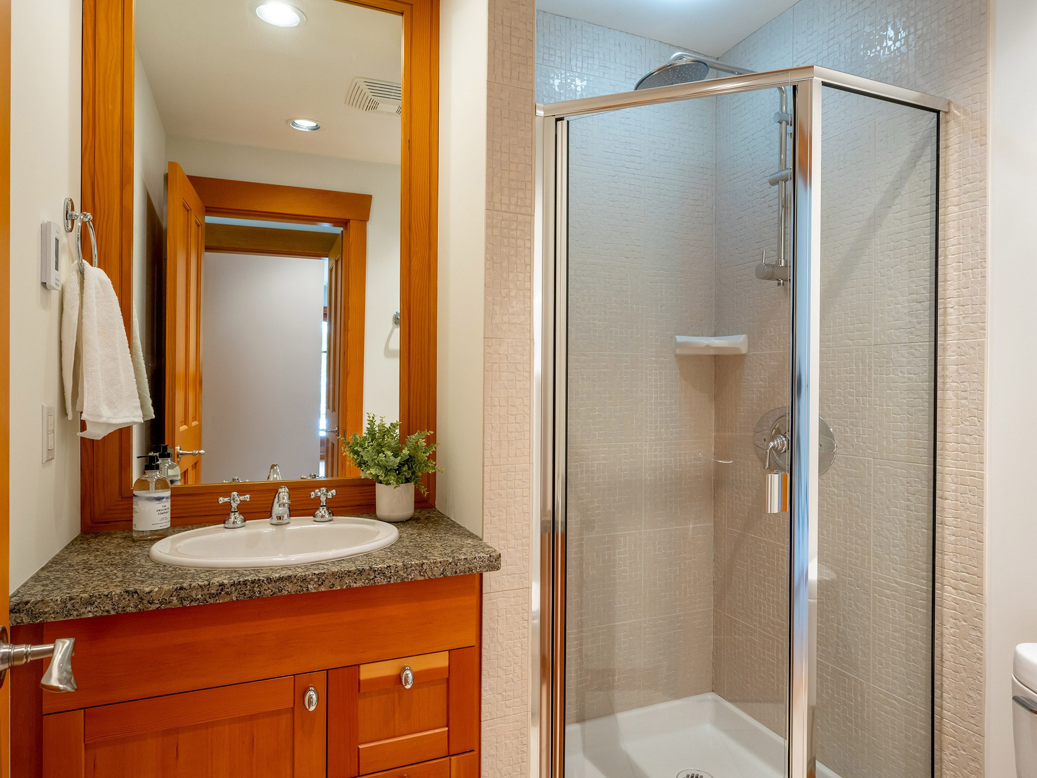 8398 Glen Abbey Lane image 21