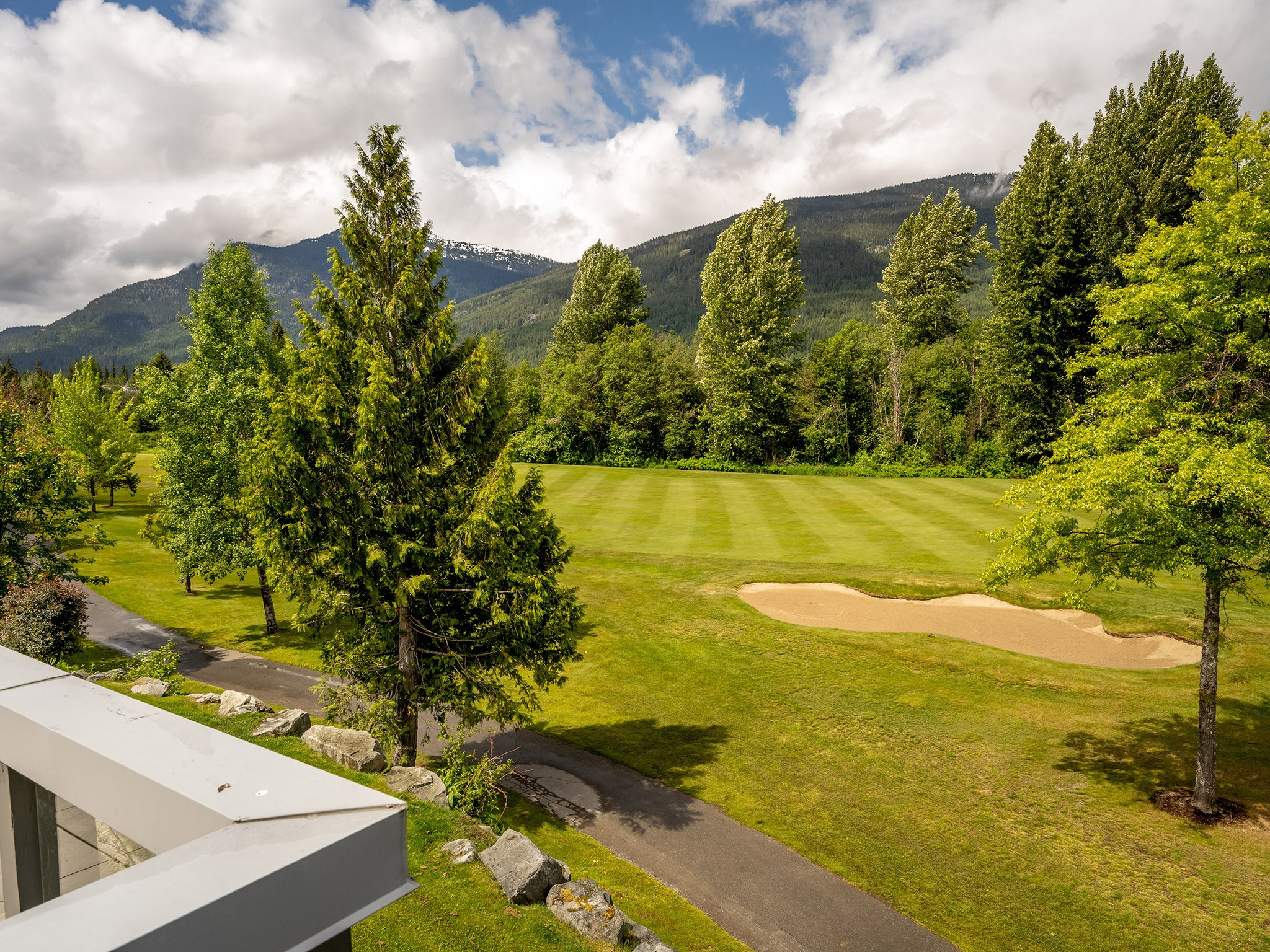 8398 Glen Abbey Lane image 24