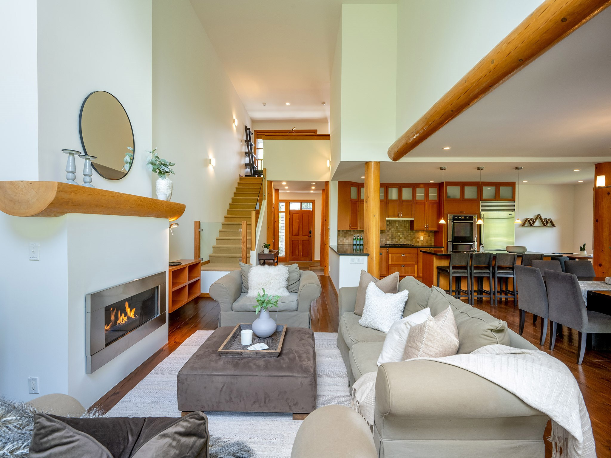 8398 Glen Abbey Lane image 2