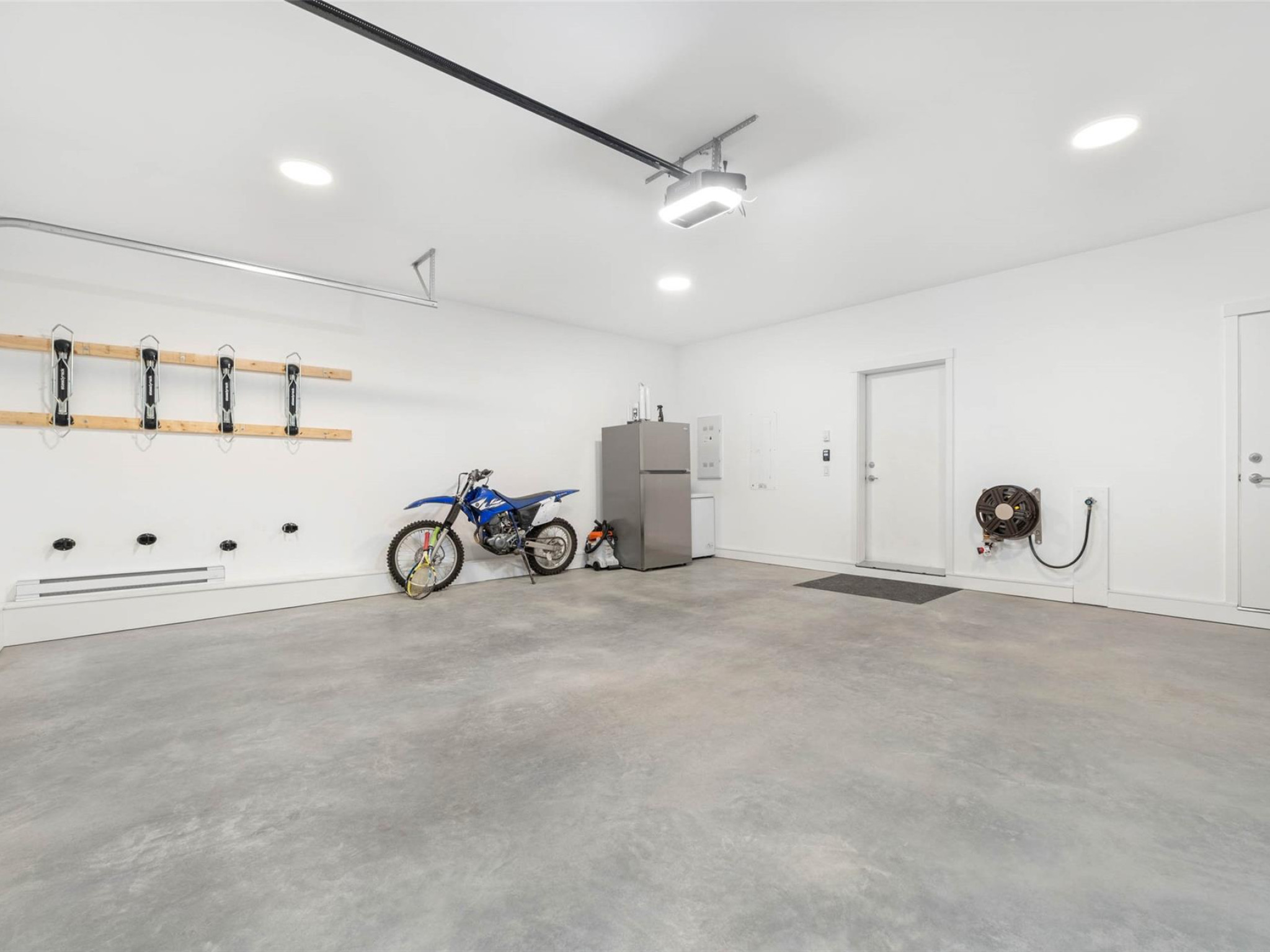 36-4000 Sunstone Way image 35