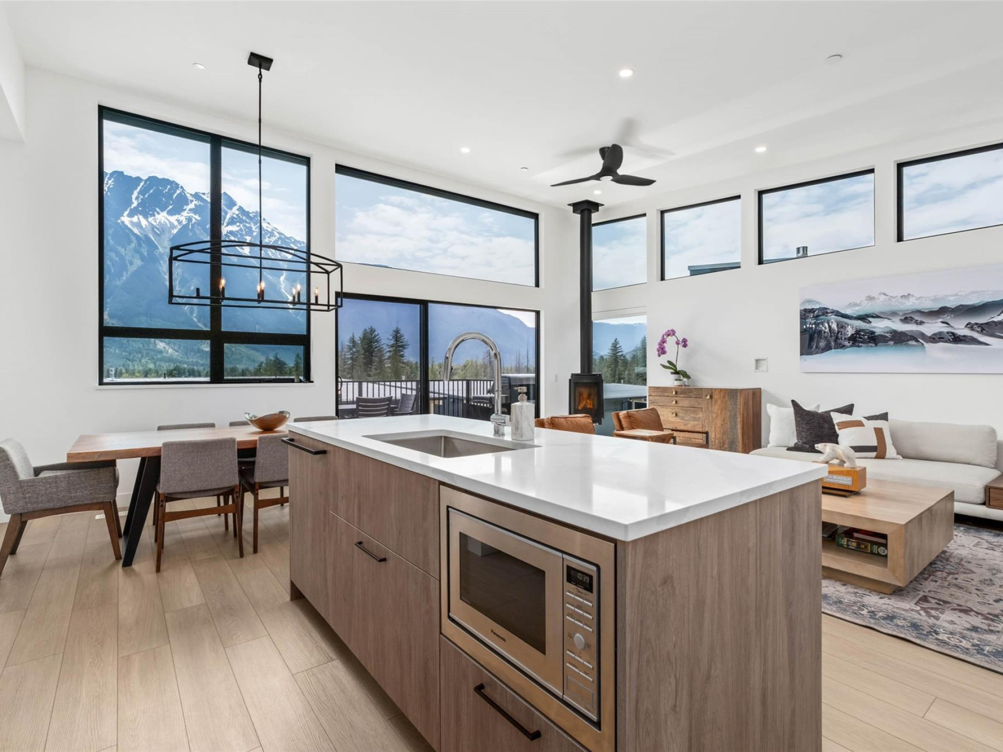 36-4000 Sunstone Way image 3