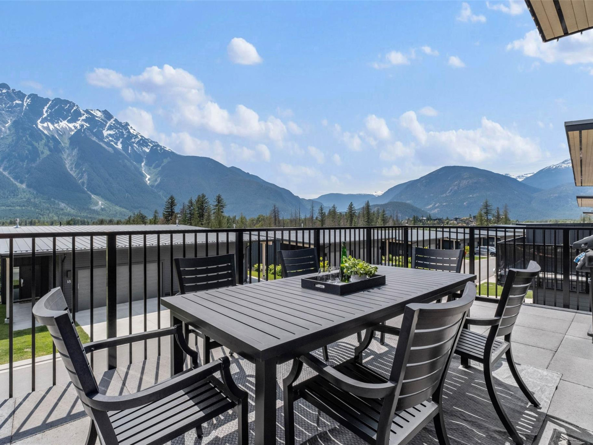 36-4000 Sunstone Way image 5