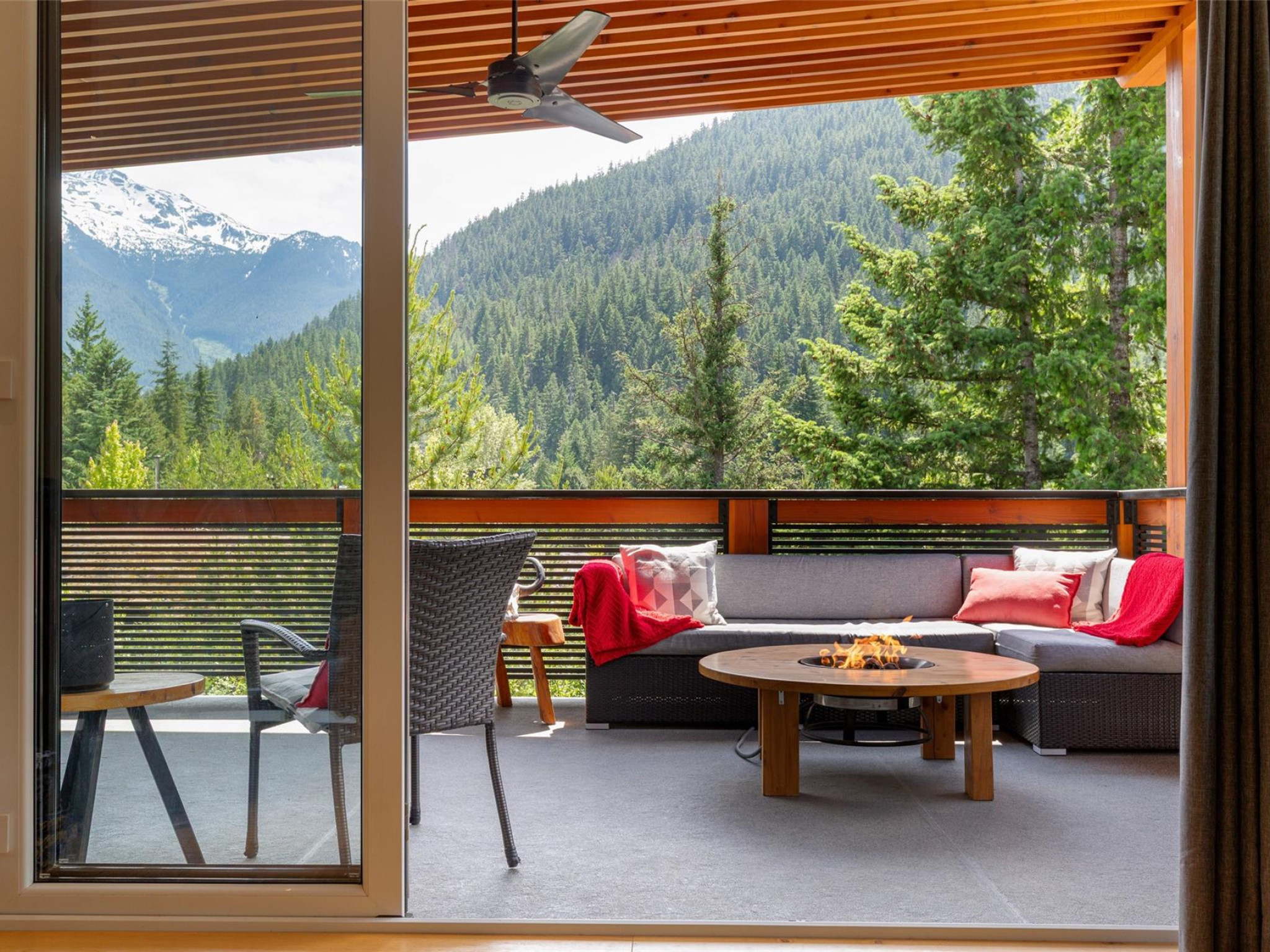 7456 Dogwood Street image 12