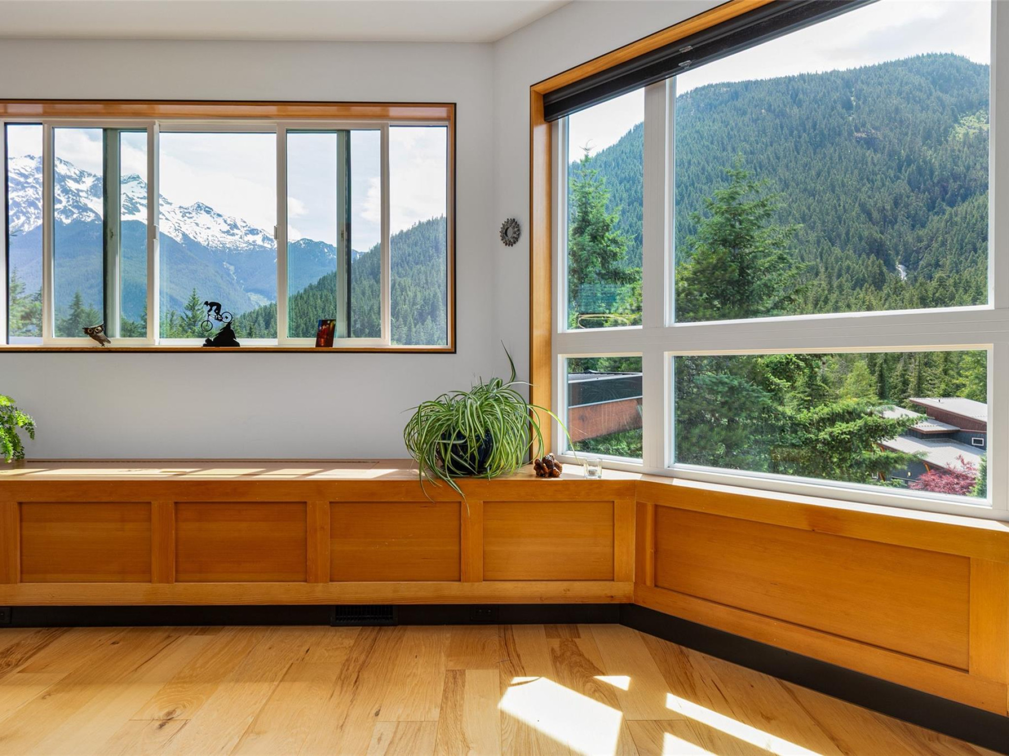 7456 Dogwood Street image 16