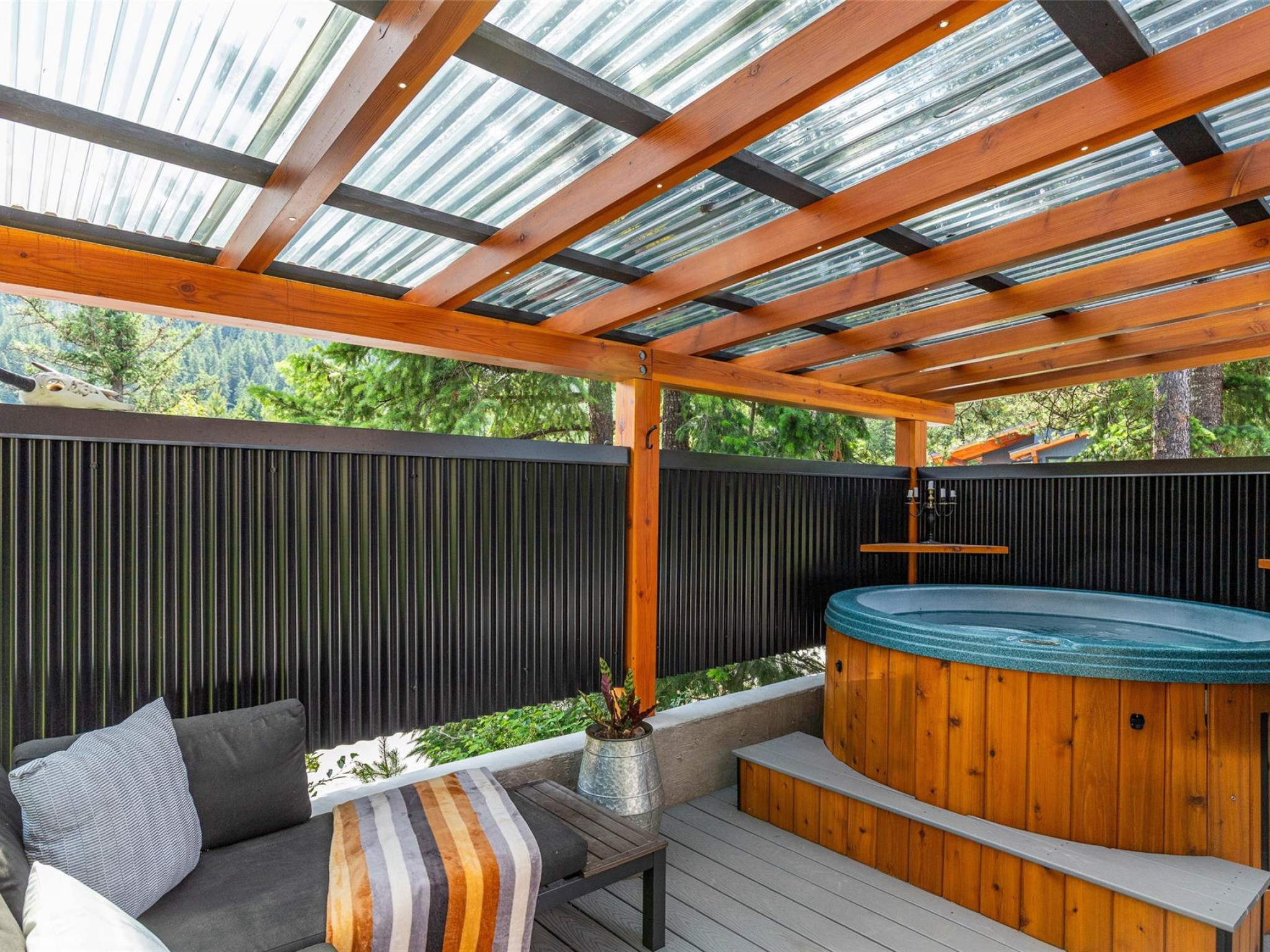 7456 Dogwood Street image 26