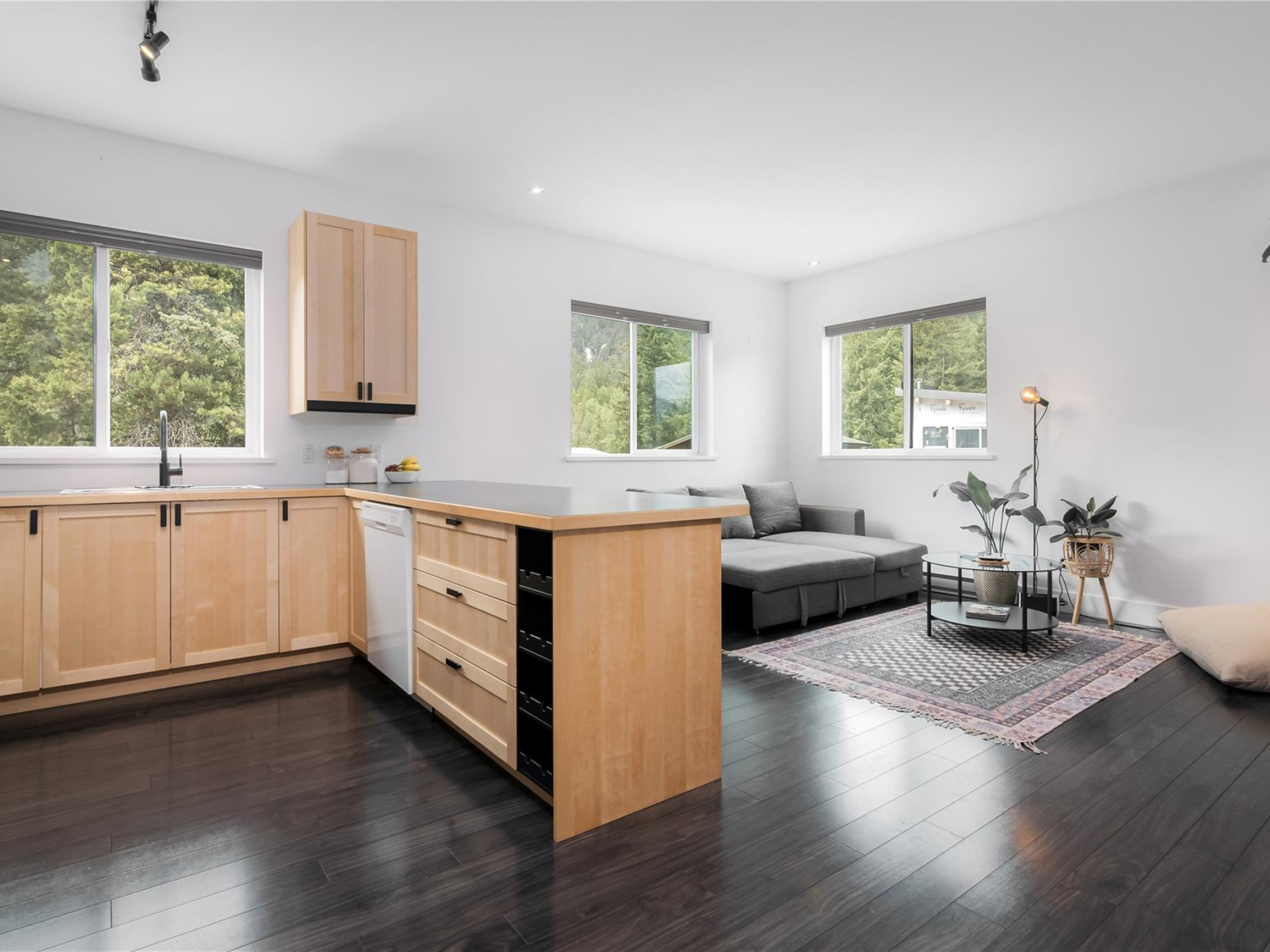 7456 Dogwood Street image 32