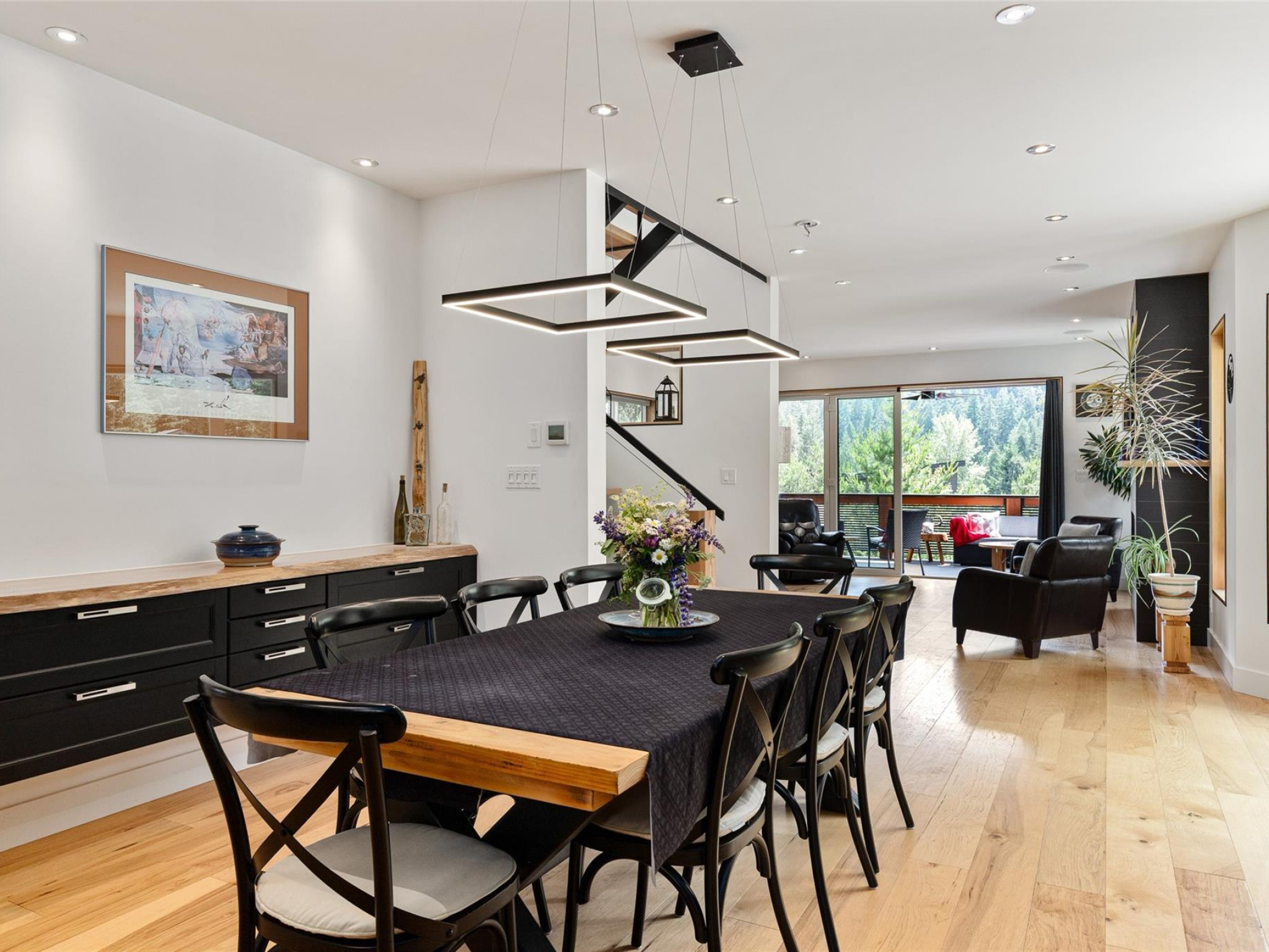 7456 Dogwood Street image 4