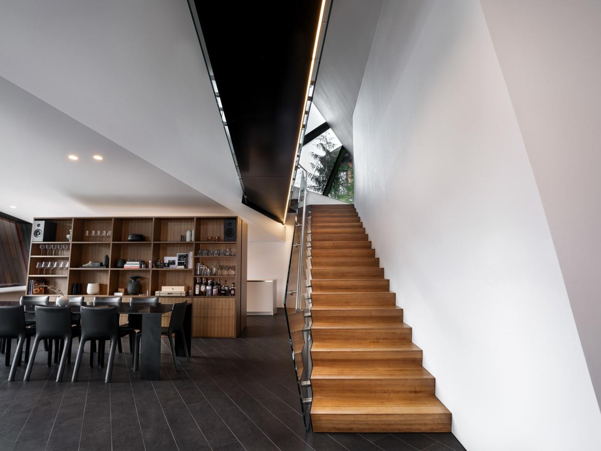 3801 Sunridge Place image 8