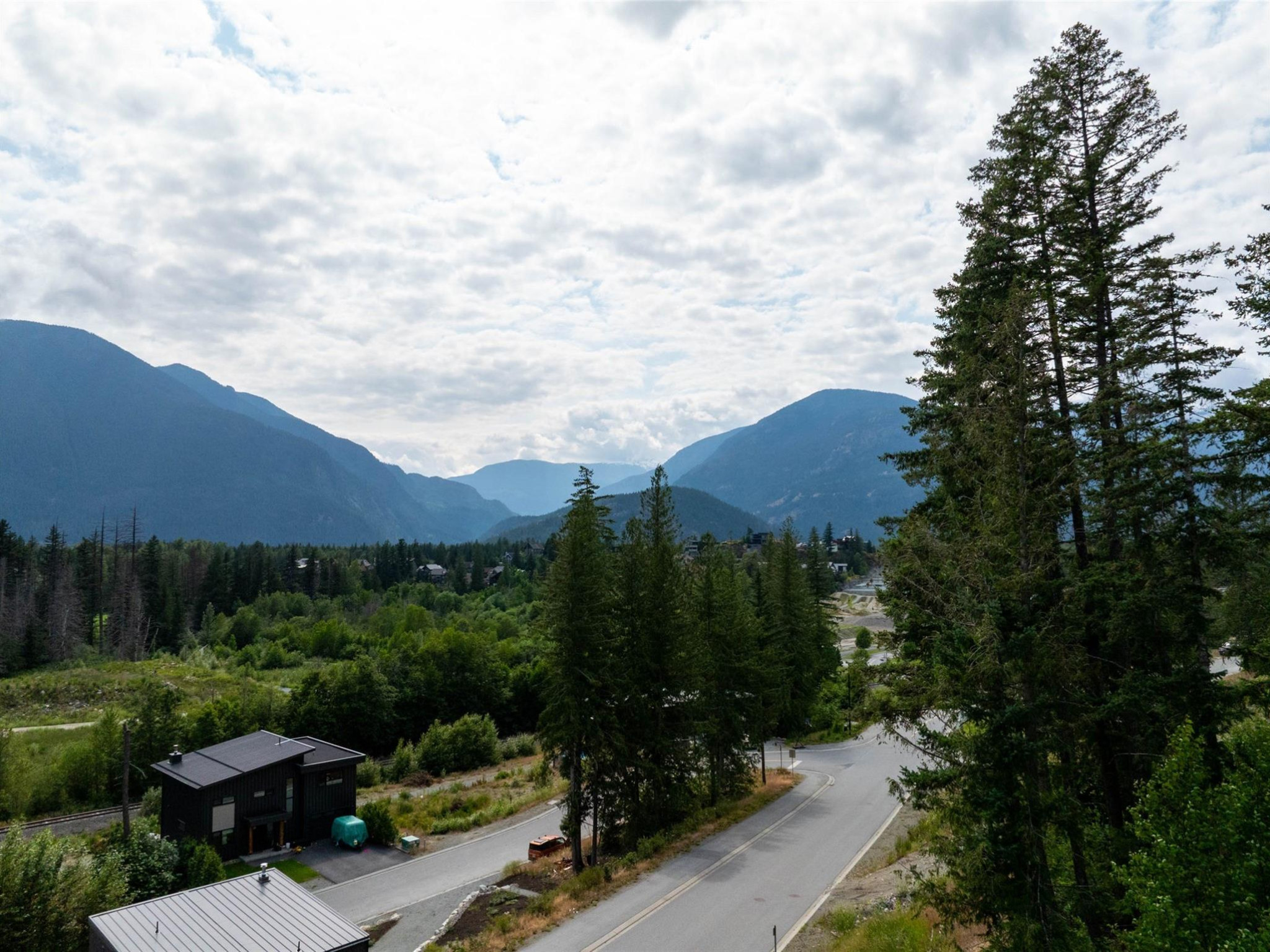 7661 Cerulean Drive image 12