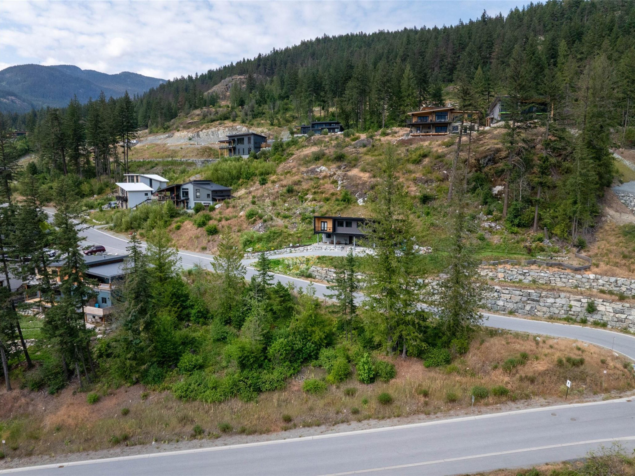 7661 Cerulean Drive image 3