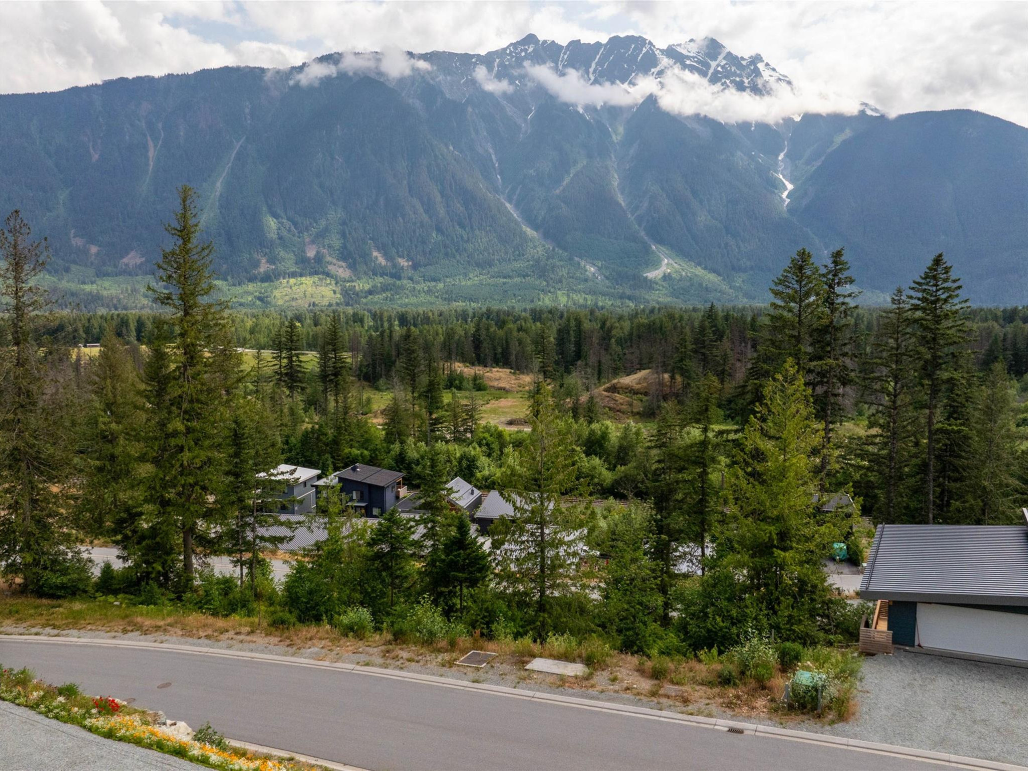 7661 Cerulean Drive image 7