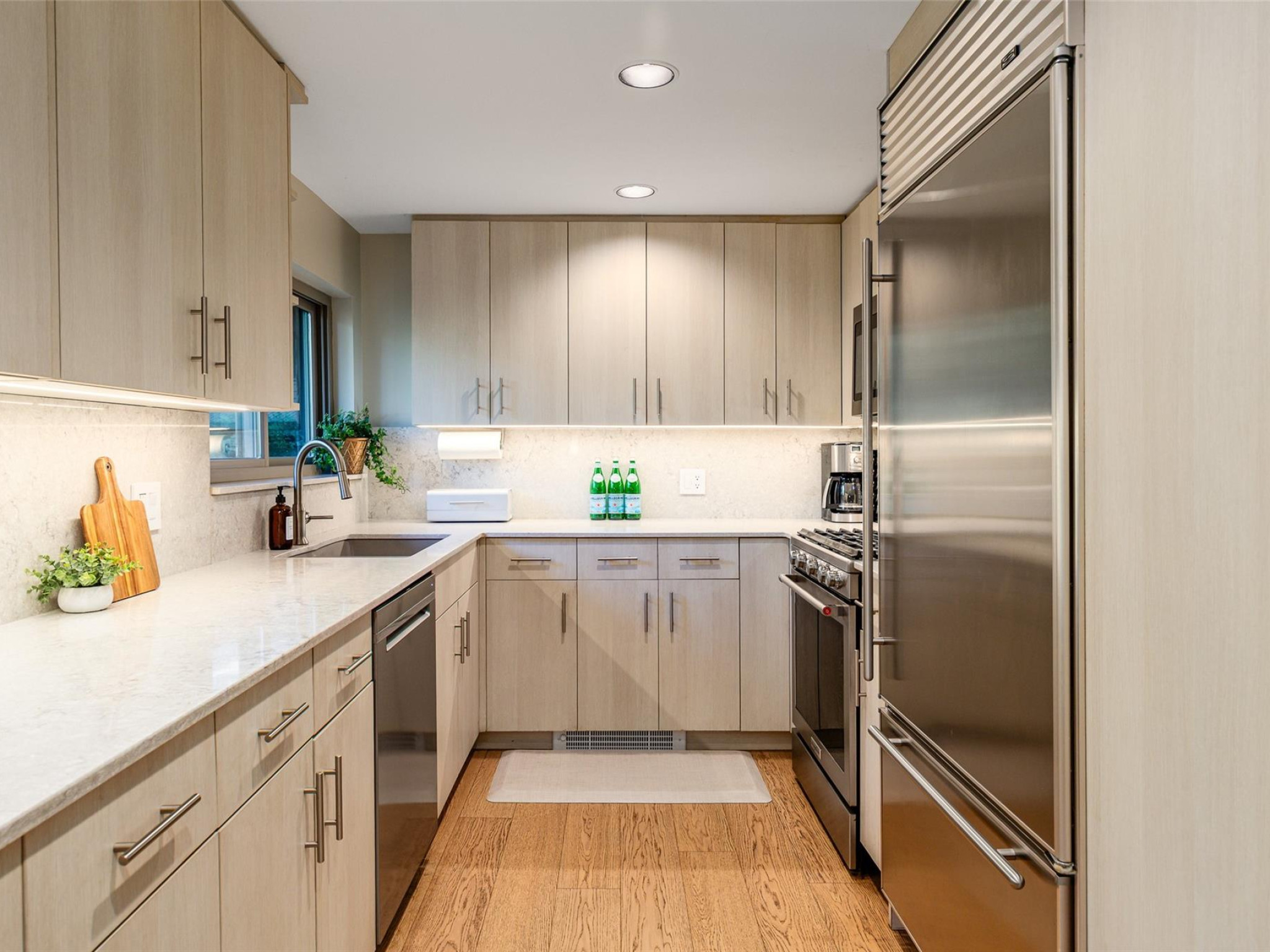 9167 Emerald Drive image 1