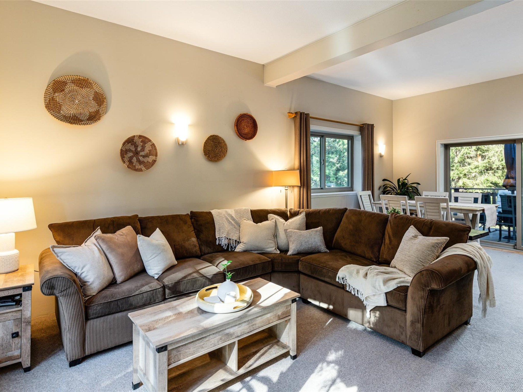 9167 Emerald Drive image 4