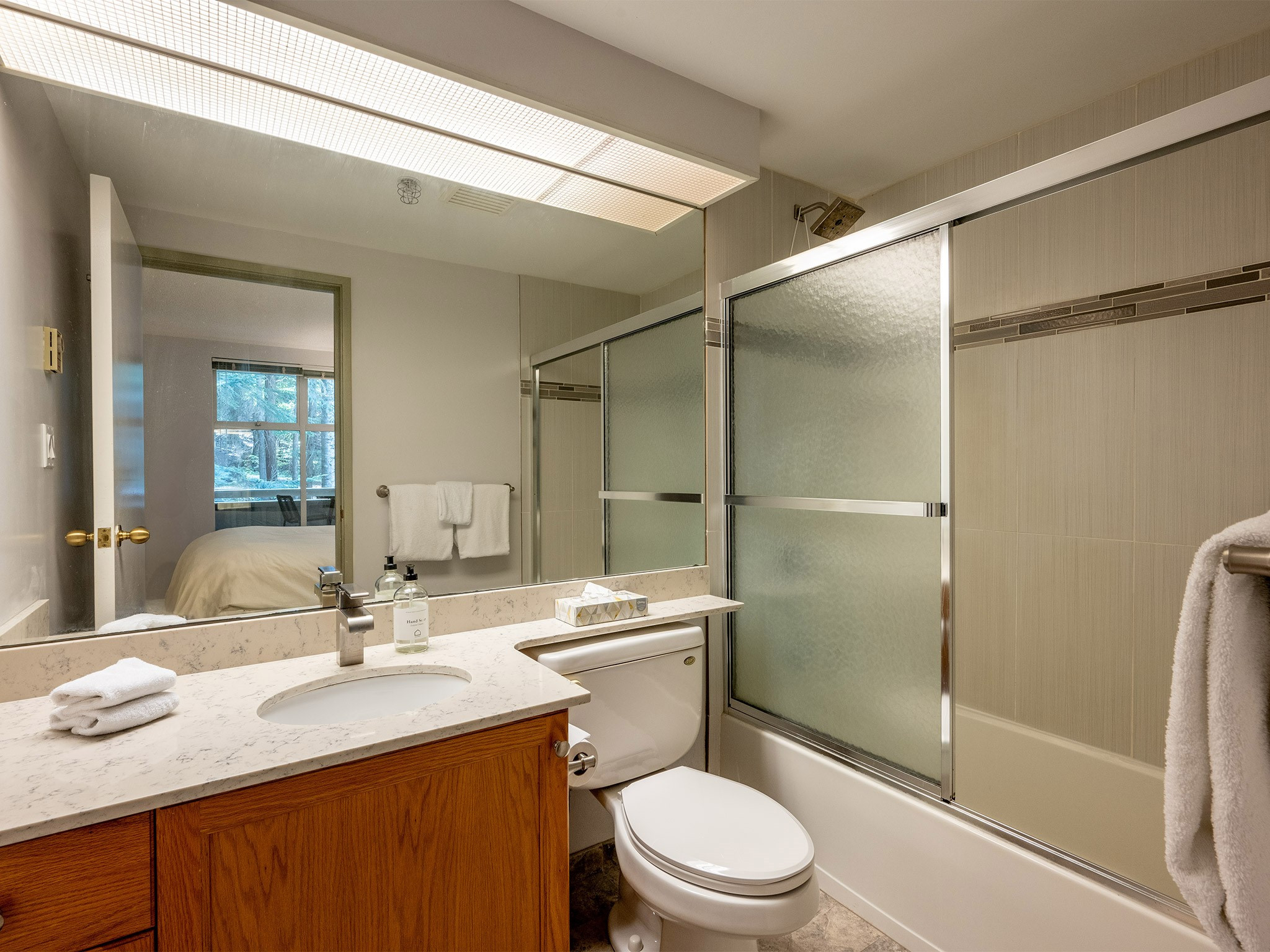 312-4910 Spearhead Place image 13