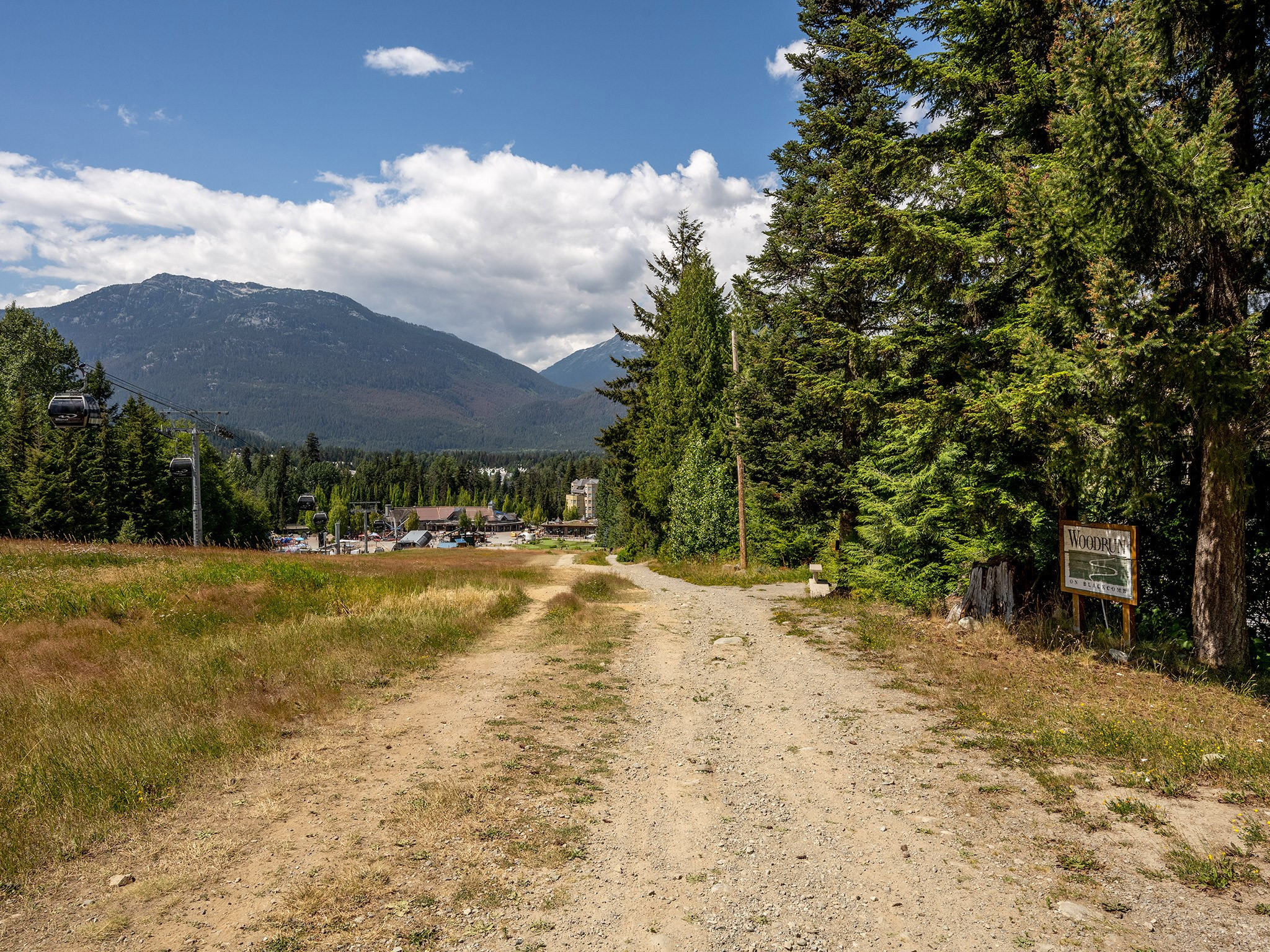 312-4910 Spearhead Place image 17