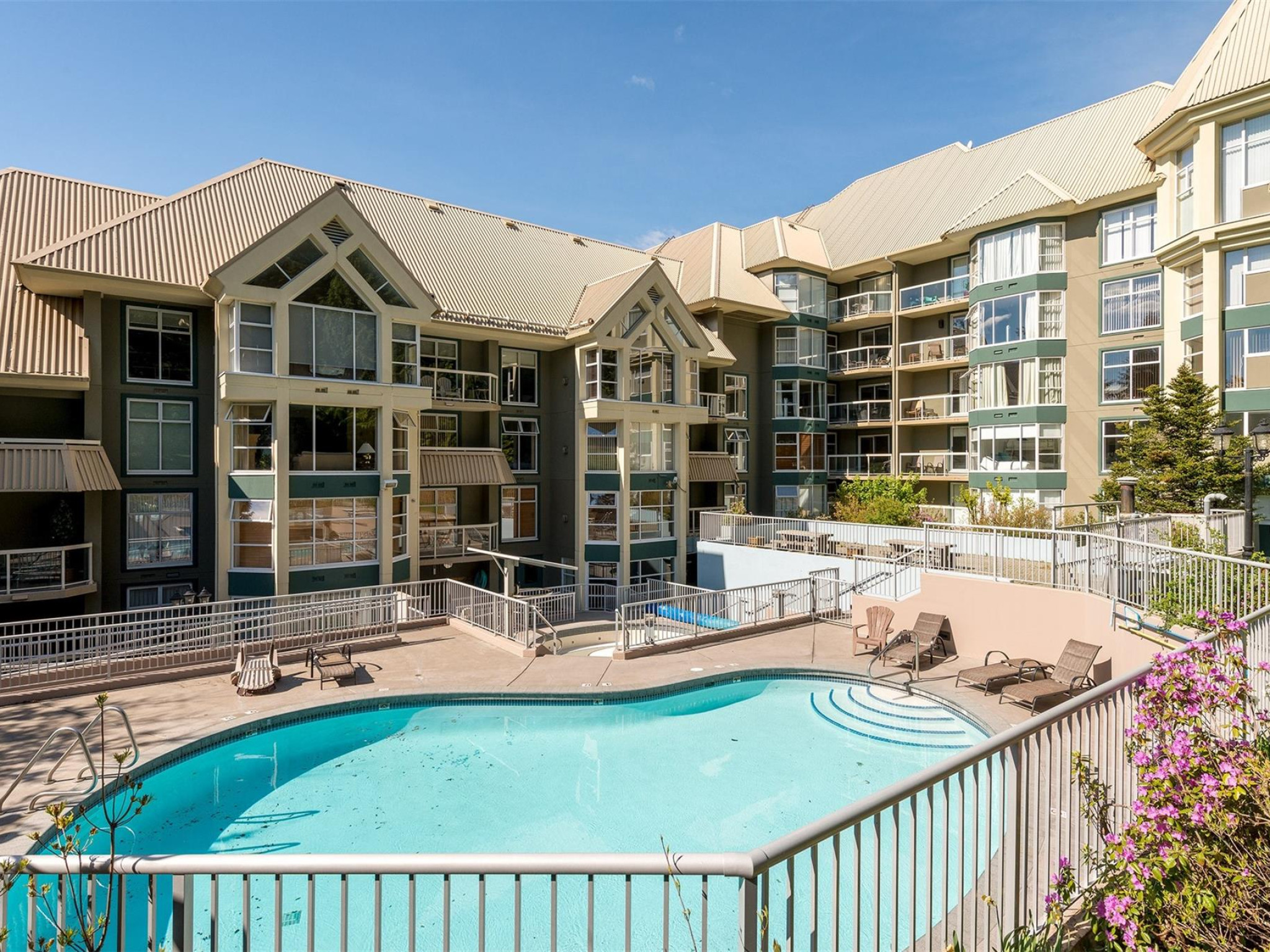 312-4910 Spearhead Place image 18