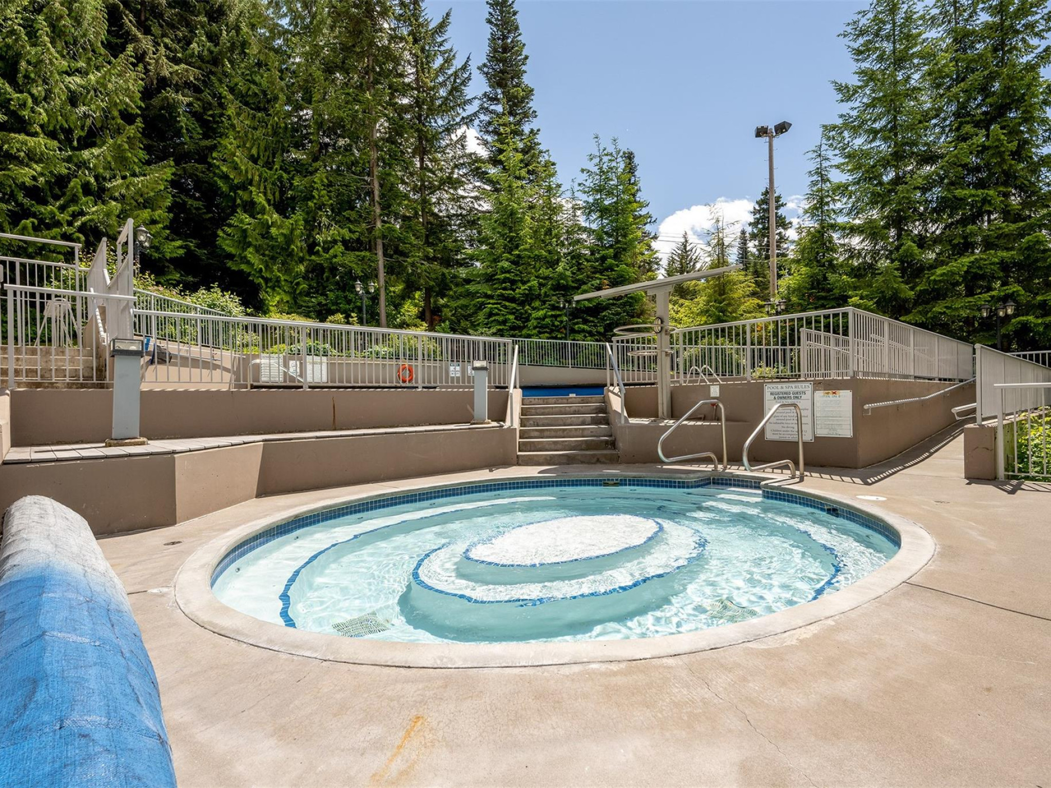 312-4910 Spearhead Place image 20