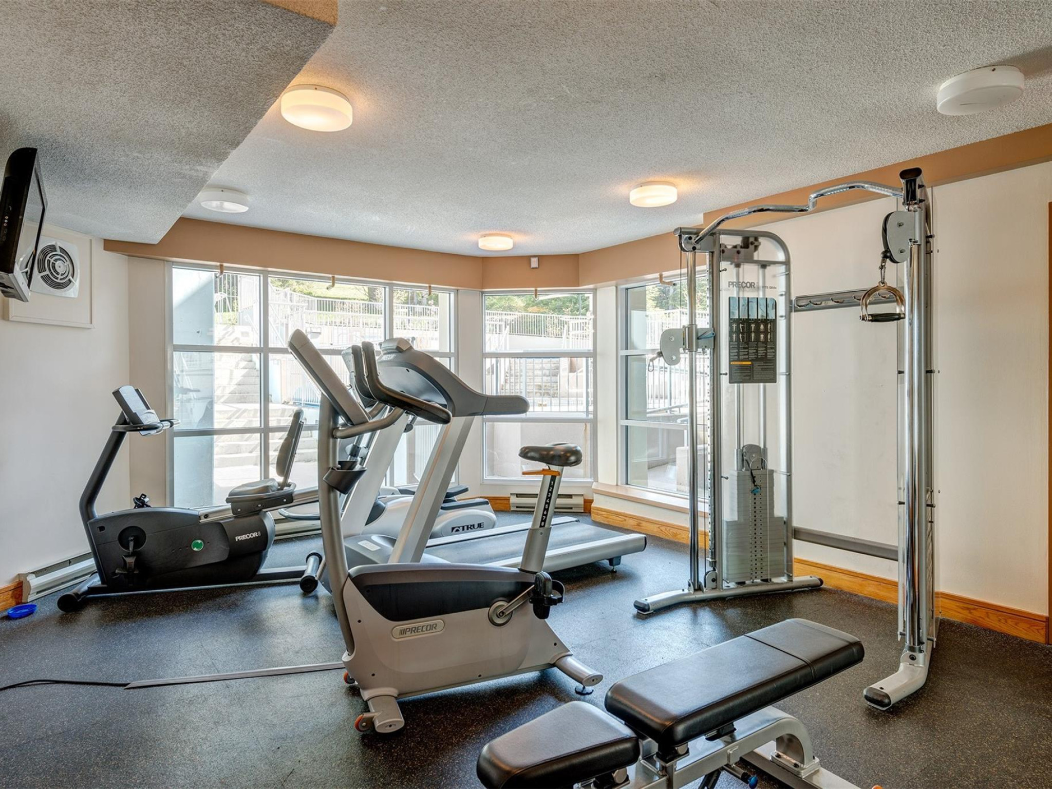 312-4910 Spearhead Place image 21