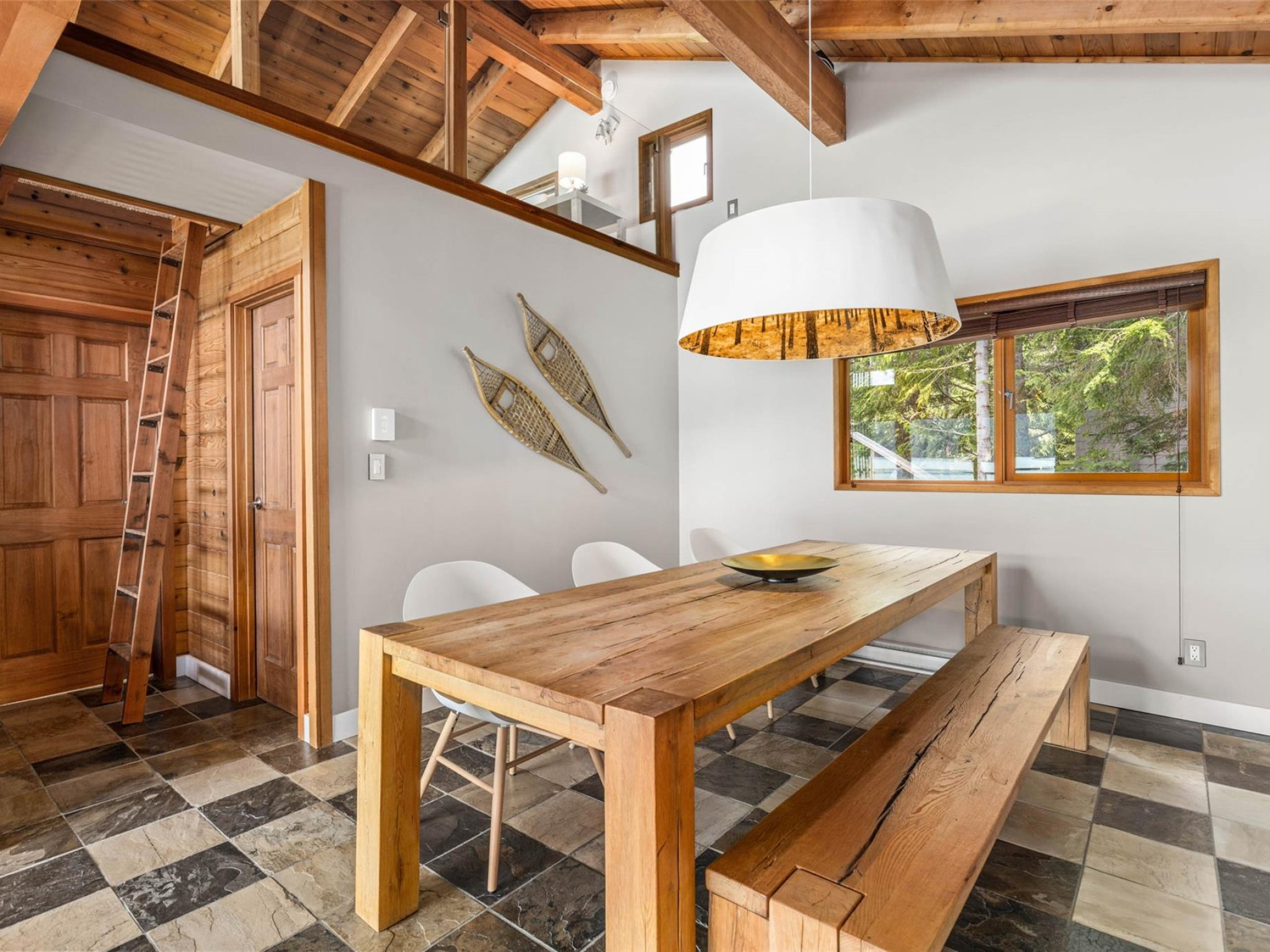 9249 Lakeshore Drive image 10