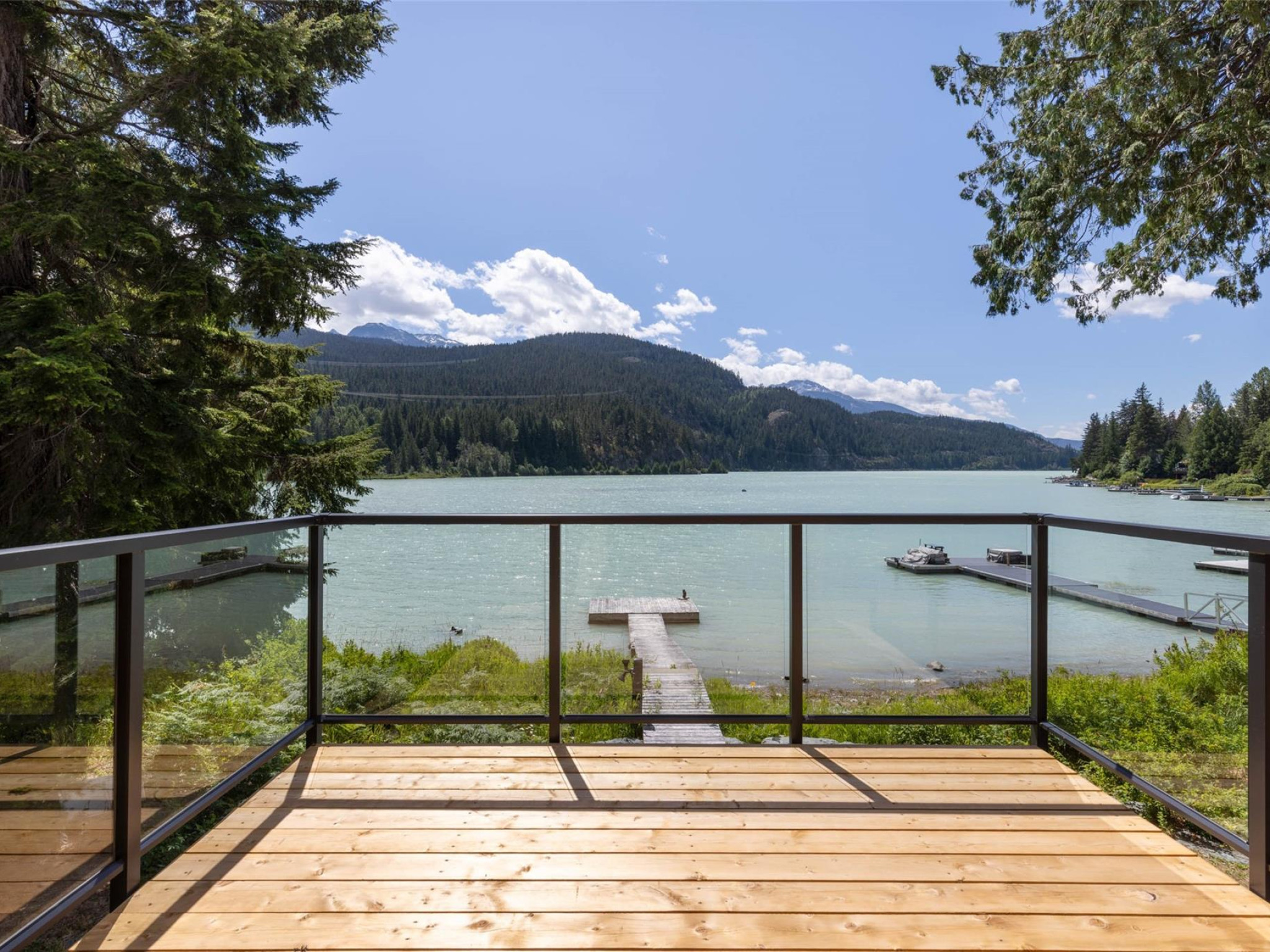 9249 Lakeshore Drive image 15