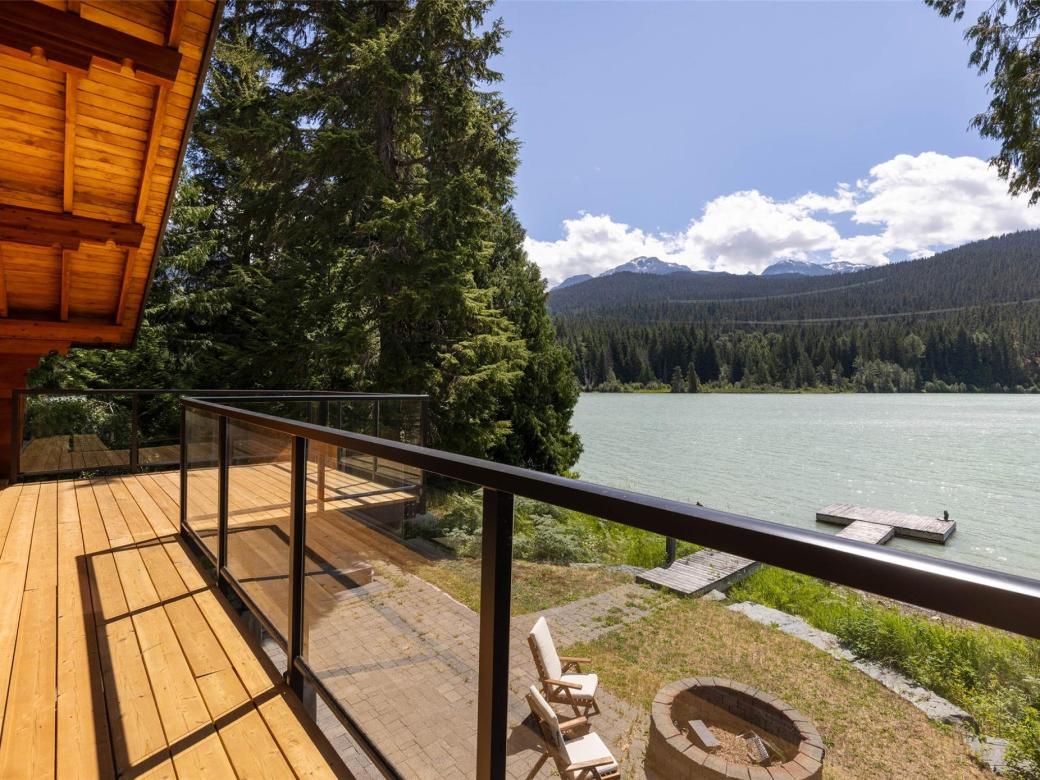 9249 Lakeshore Drive image 17