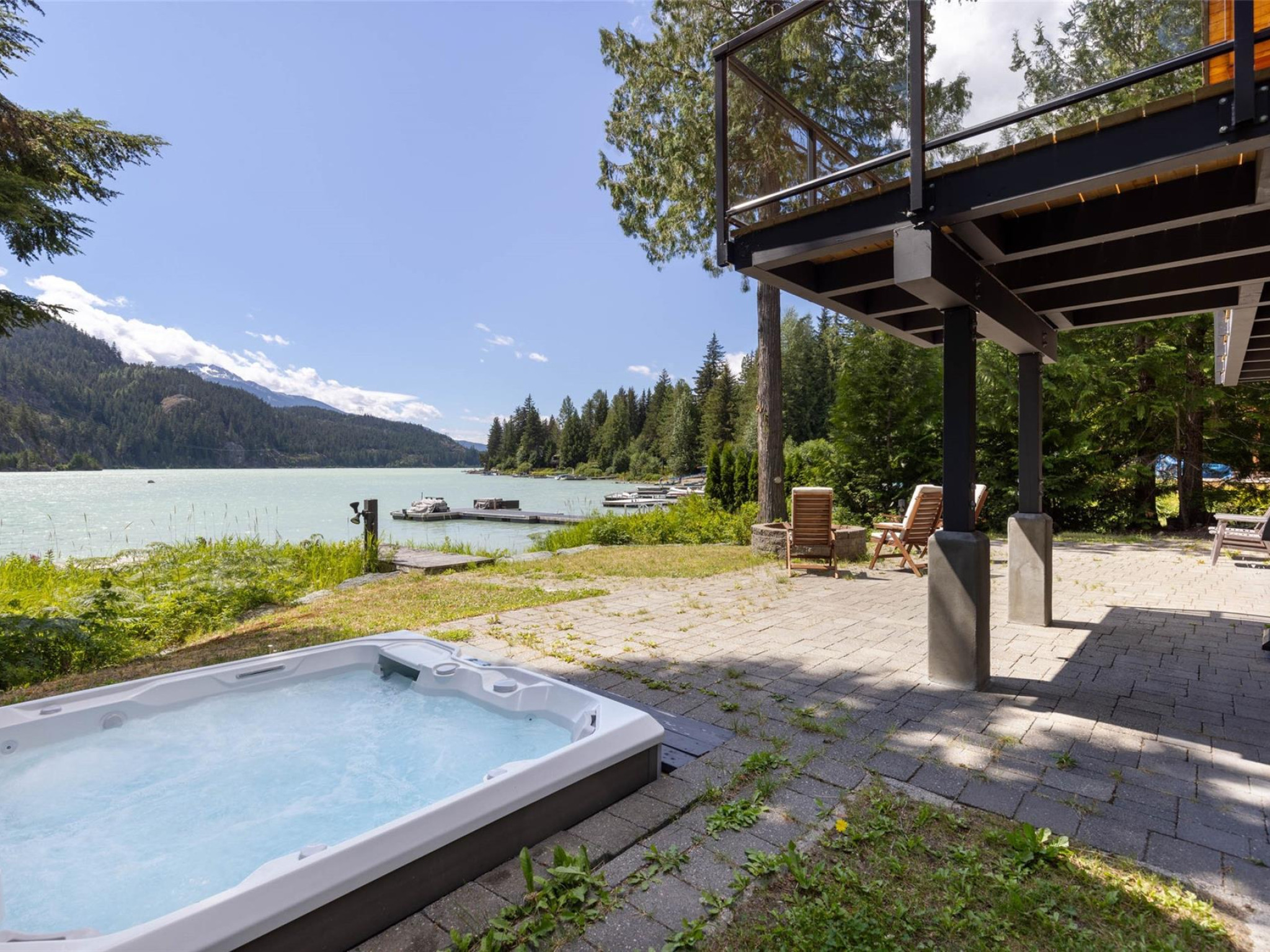 9249 Lakeshore Drive image 20