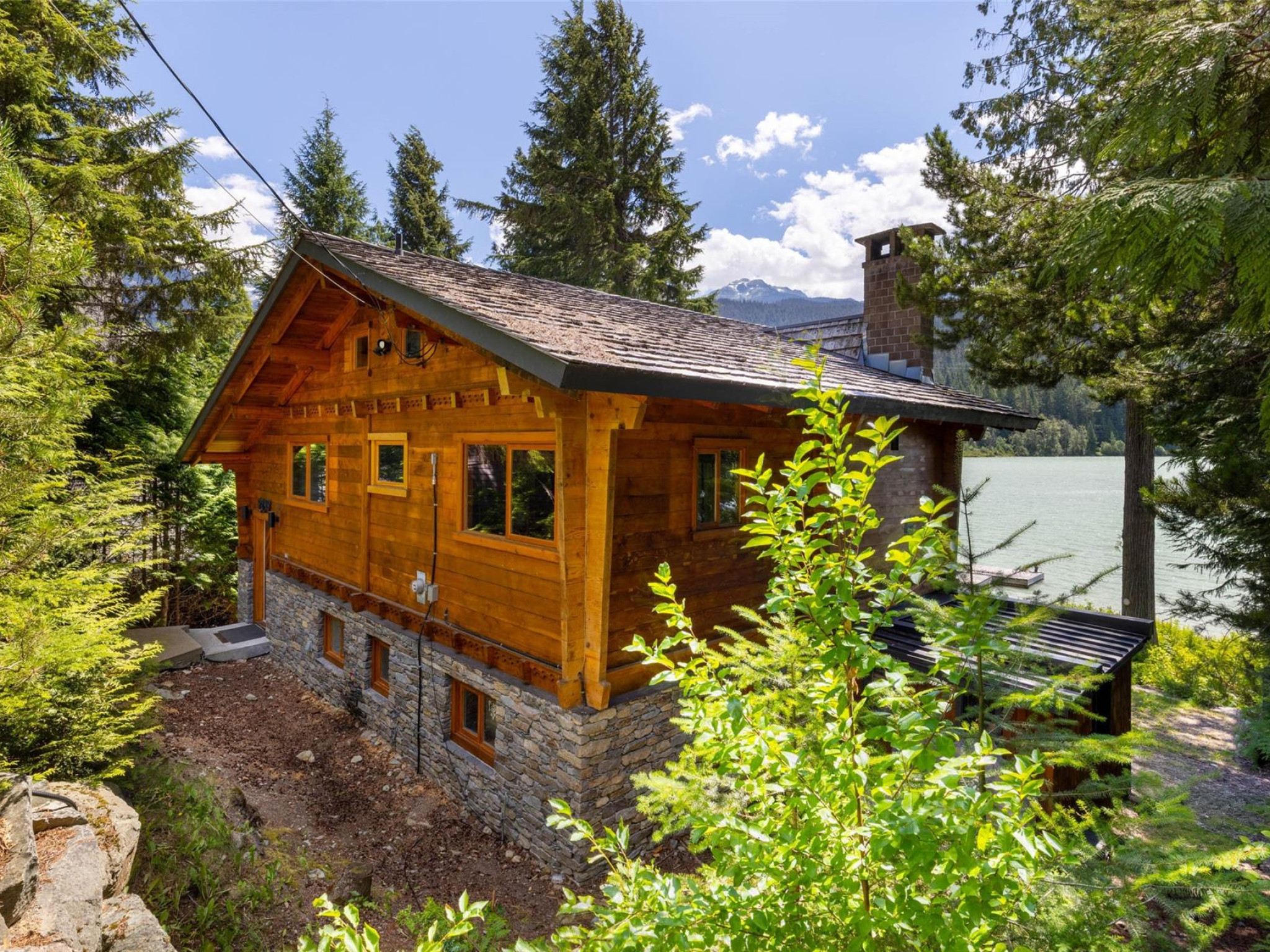 9249 Lakeshore Drive image 2