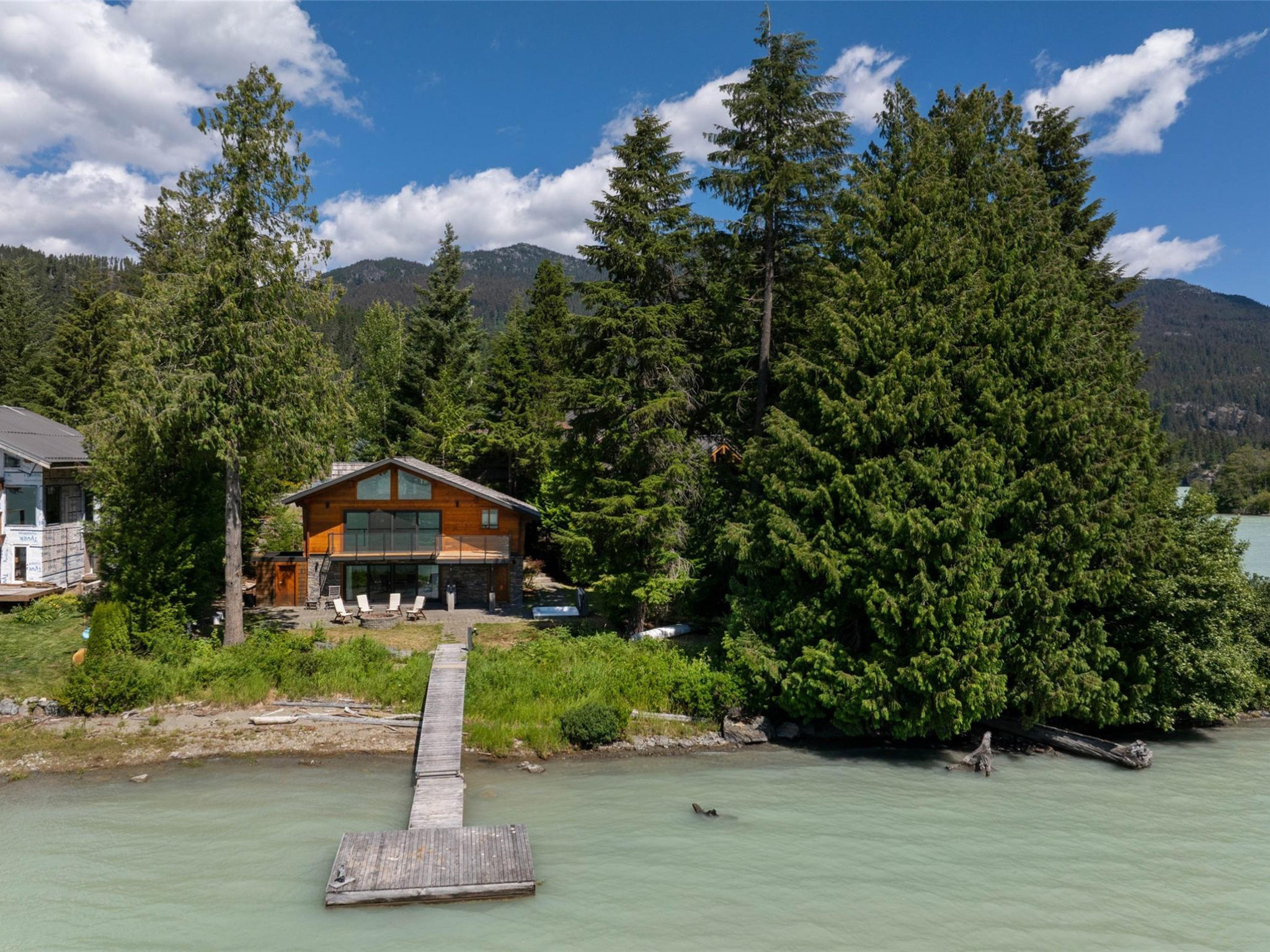 9249 Lakeshore Drive image 37