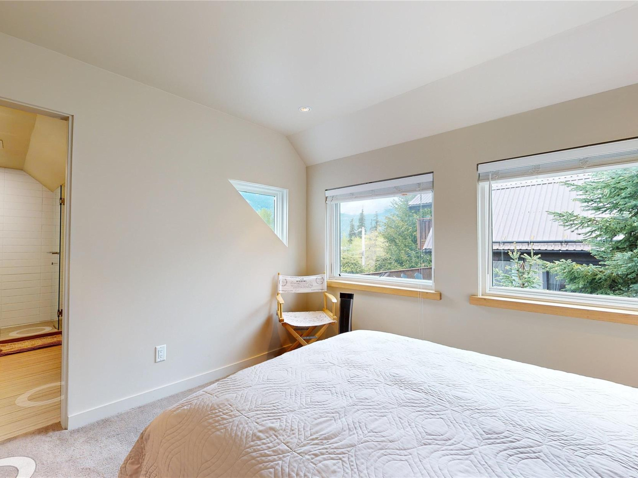 7410 Ambassador Crescent image 15