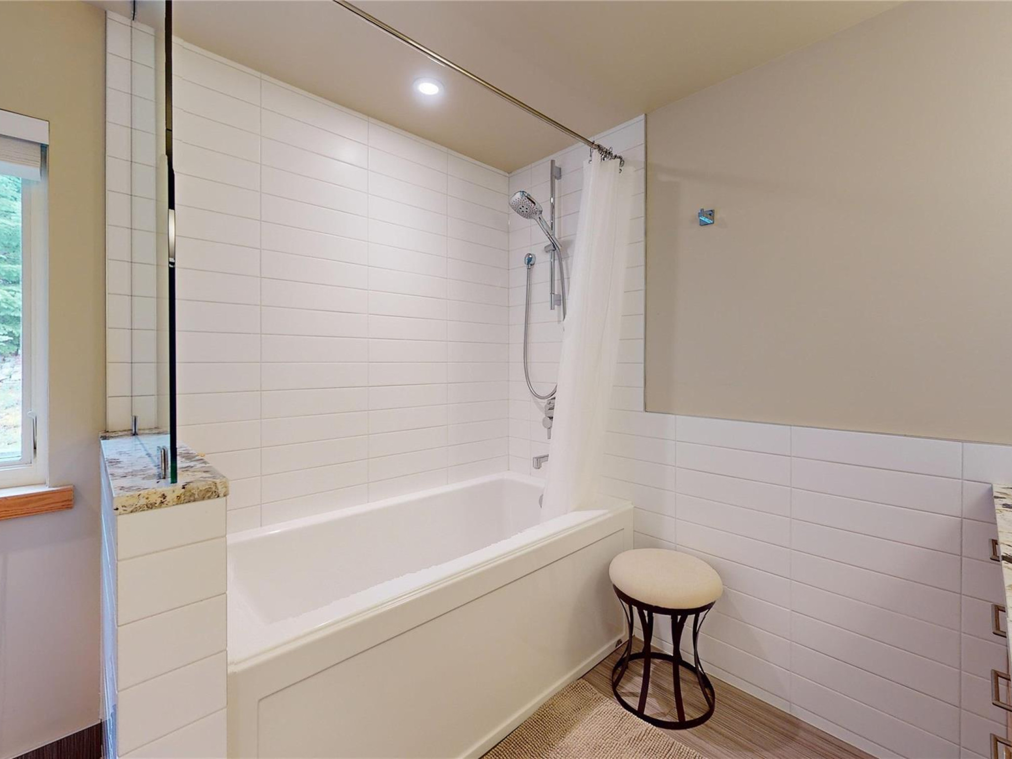 7410 Ambassador Crescent image 24