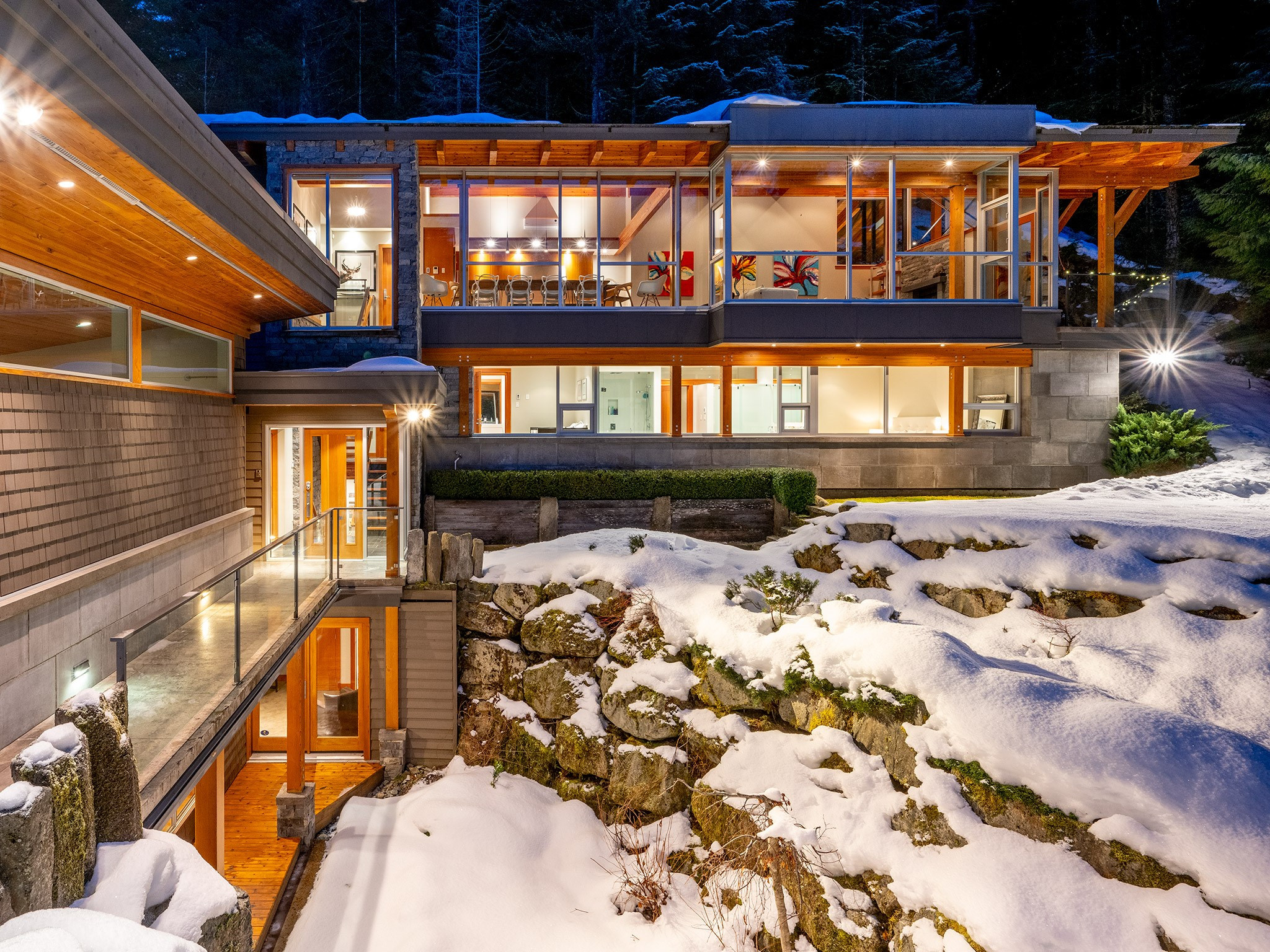 1530 Spring Creek Drive image 0