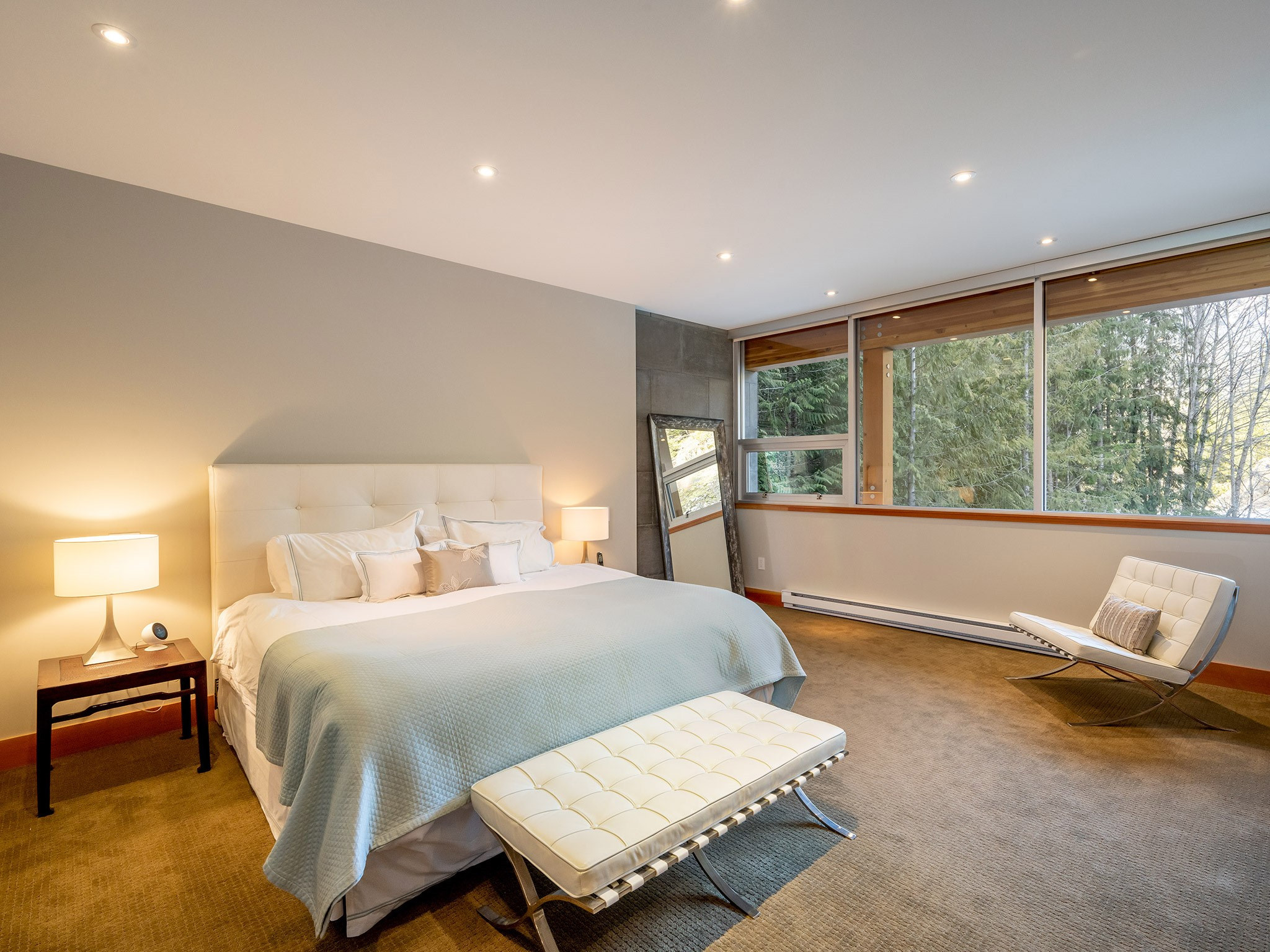 1530 Spring Creek Drive image 12