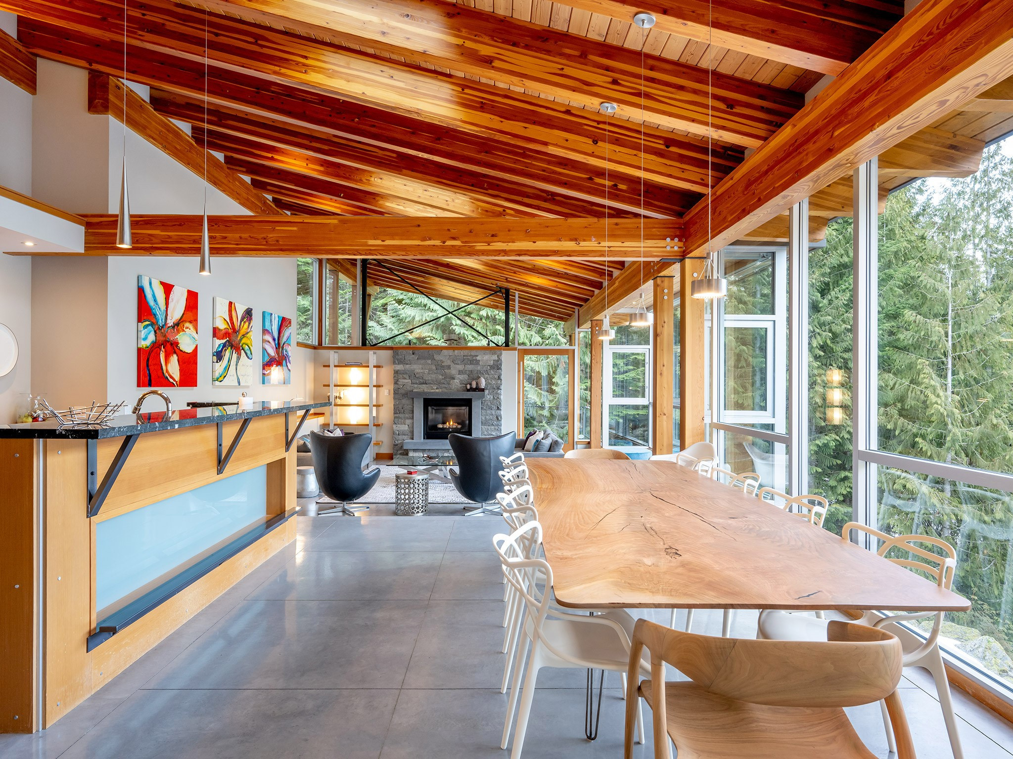 1530 Spring Creek Drive image 4