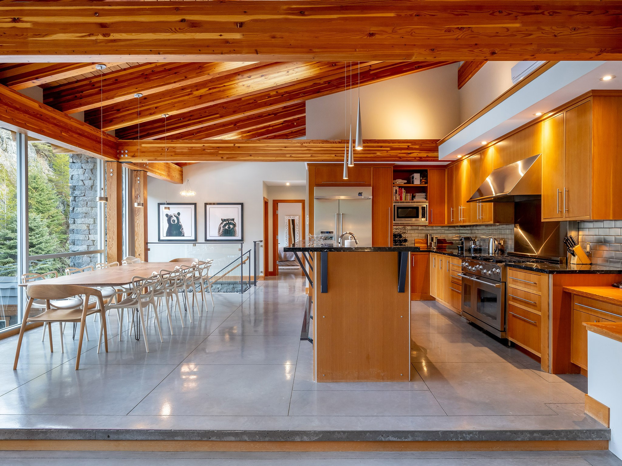 1530 Spring Creek Drive image 6