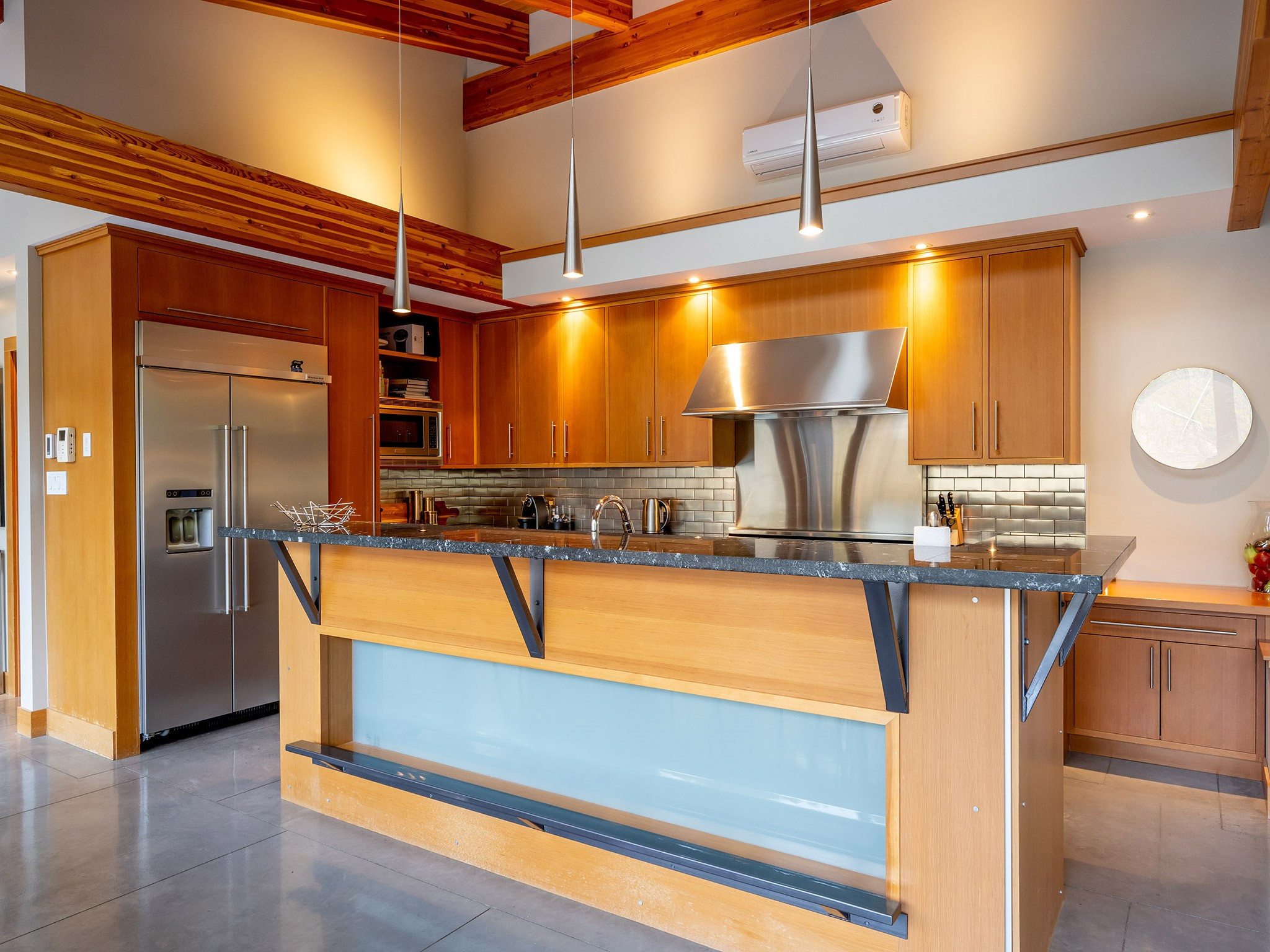 1530 Spring Creek Drive image 7