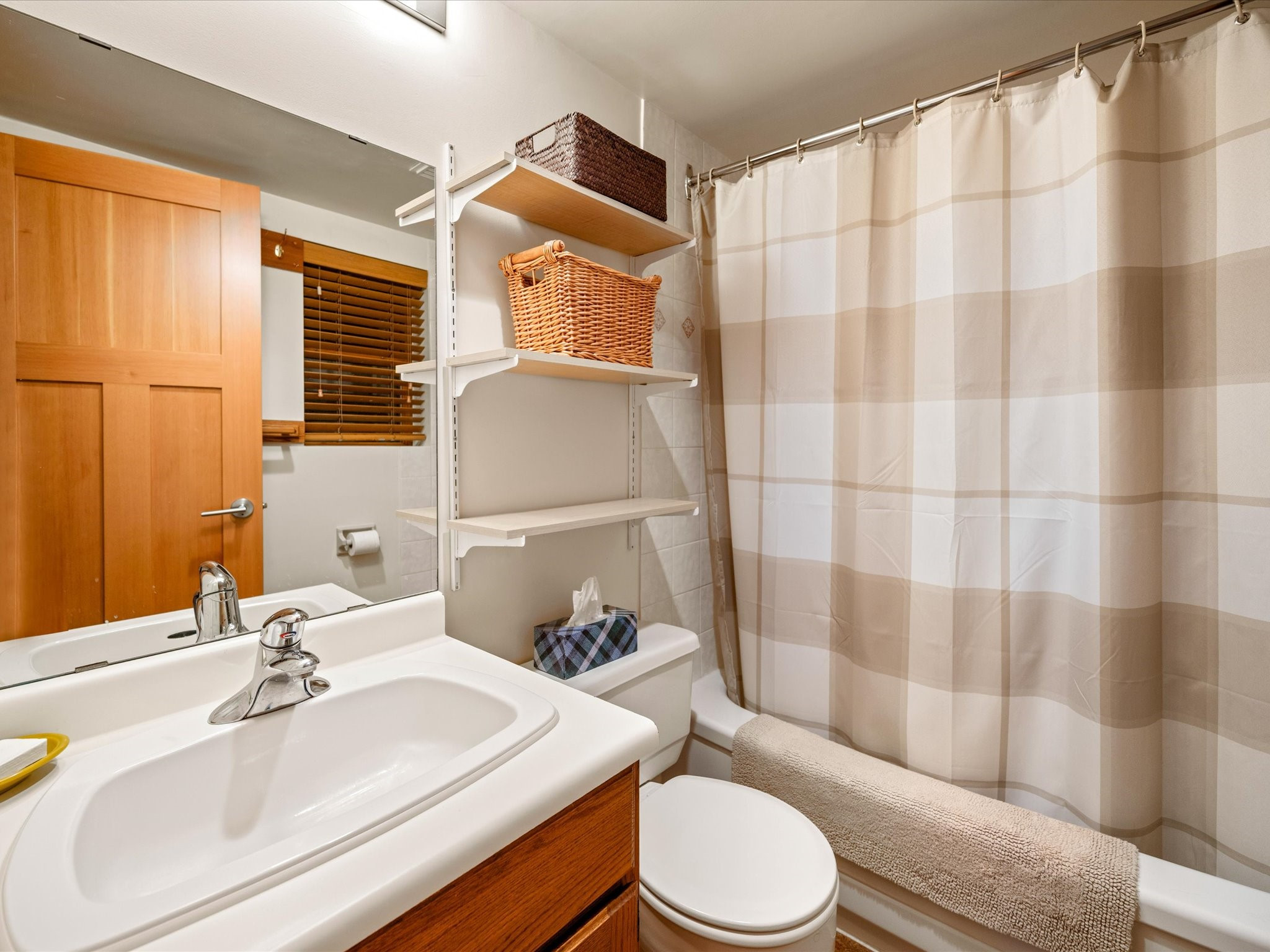 3353 Panorama Ridge image 24