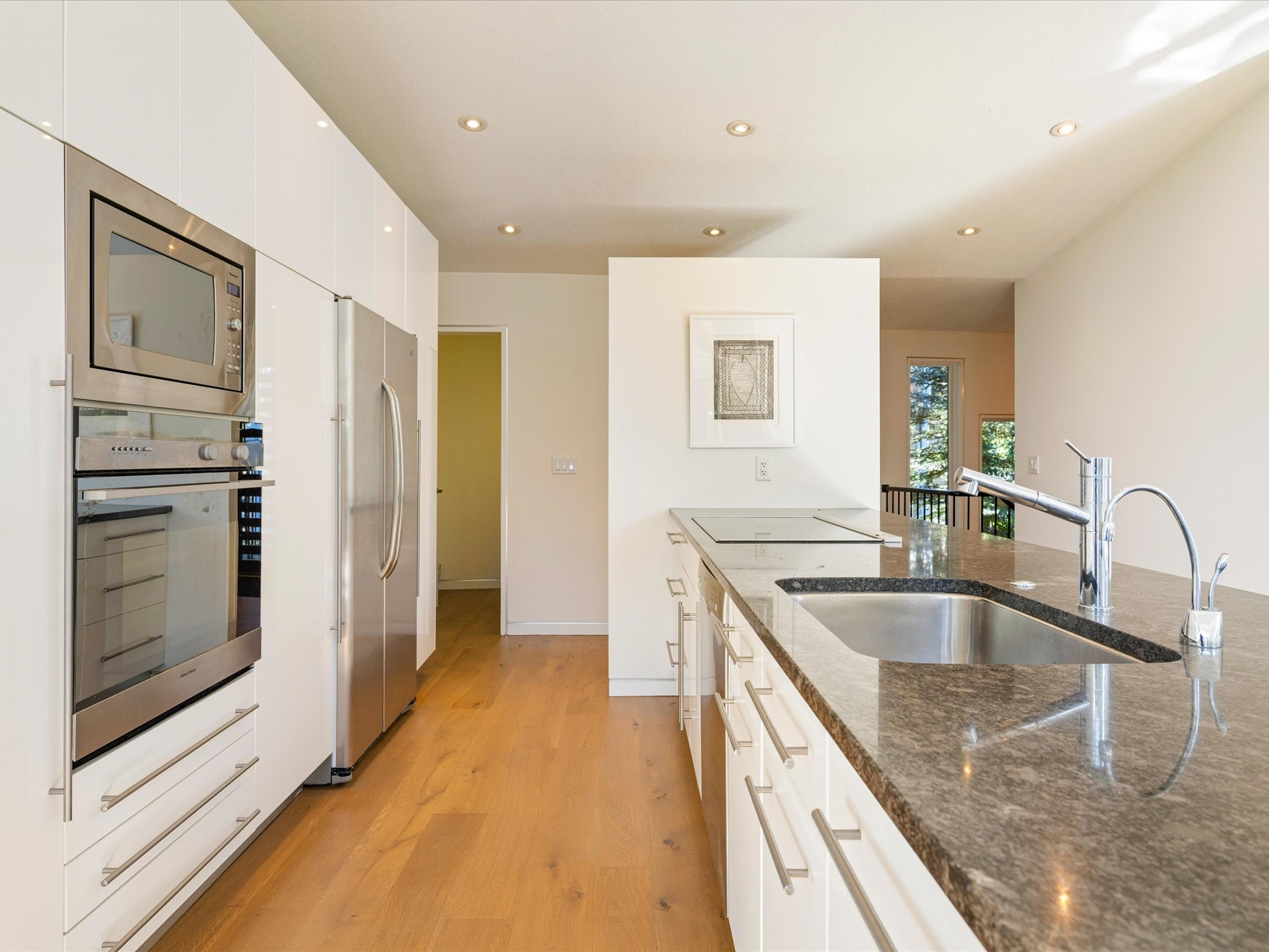 8476 Matterhorn Drive image 10