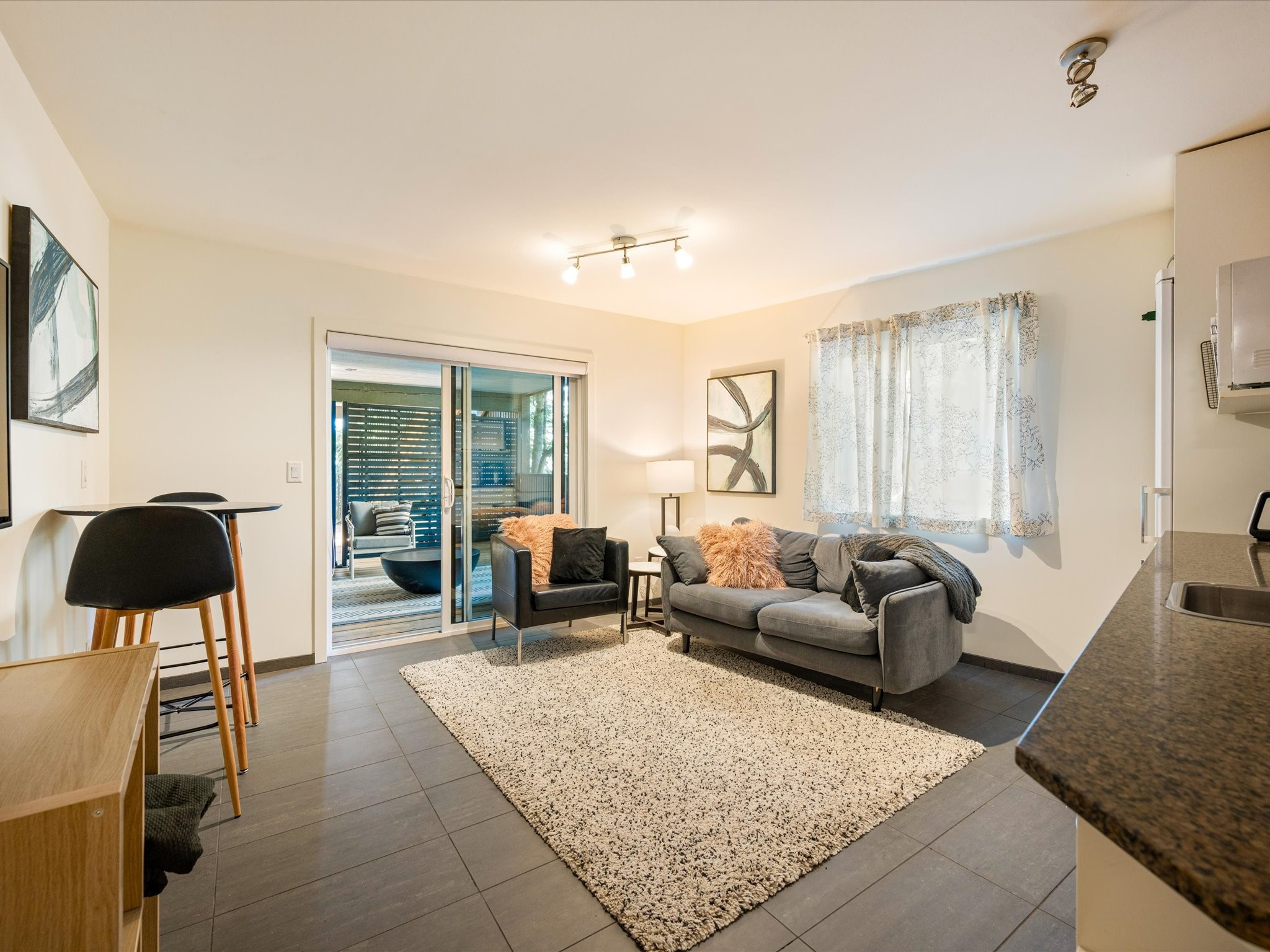 8476 Matterhorn Drive image 24