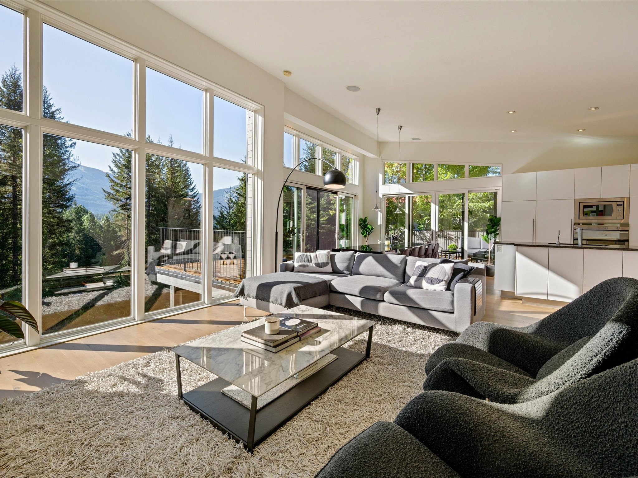 8476 Matterhorn Drive image 4