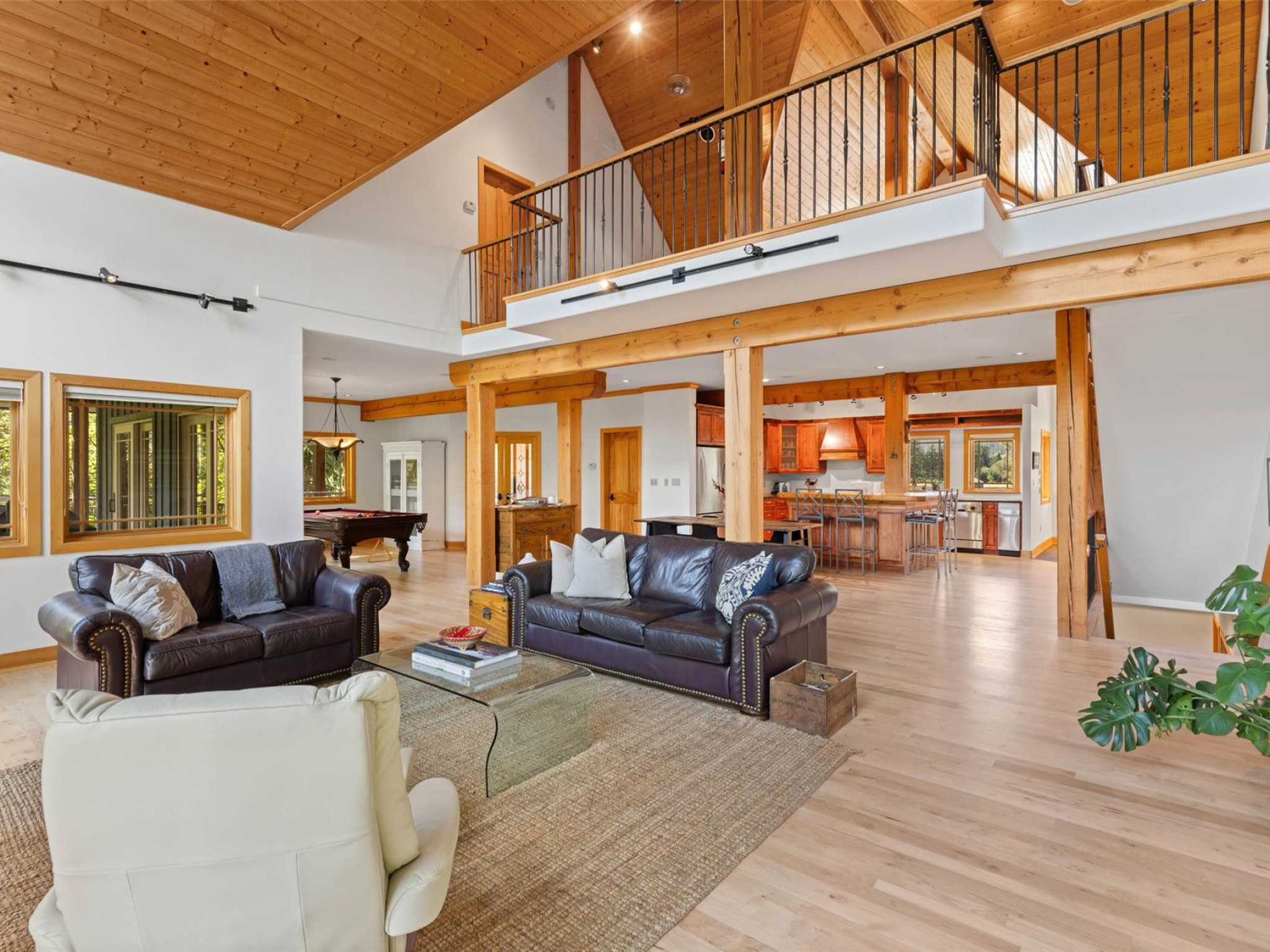 1360 Collins Road image 5