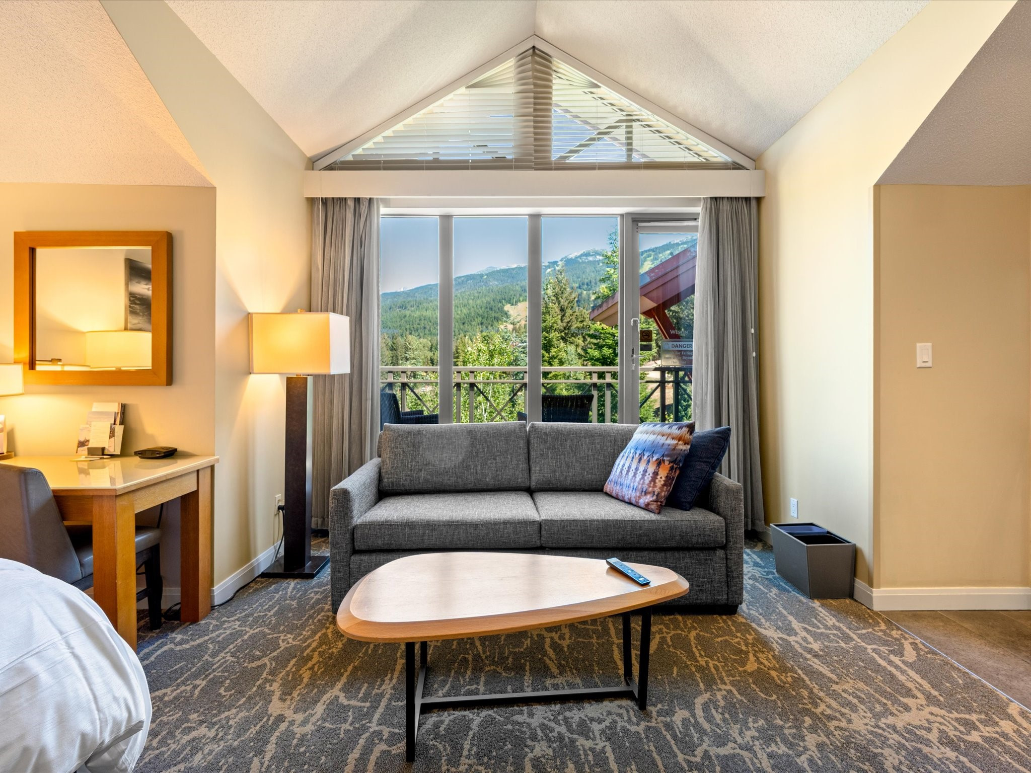 904-4090 Whistler Way image 1