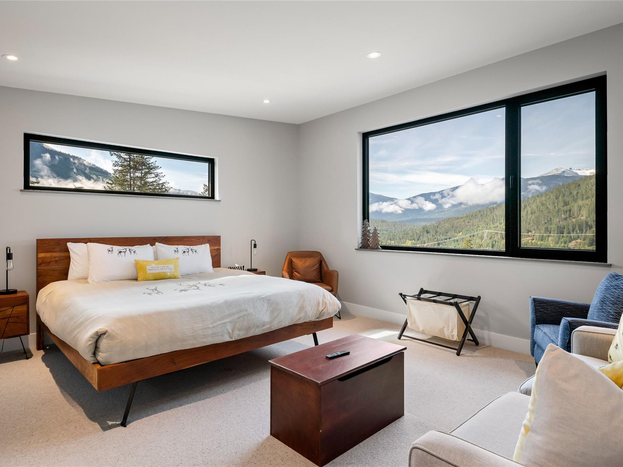 9292 Stellar's Way image 15