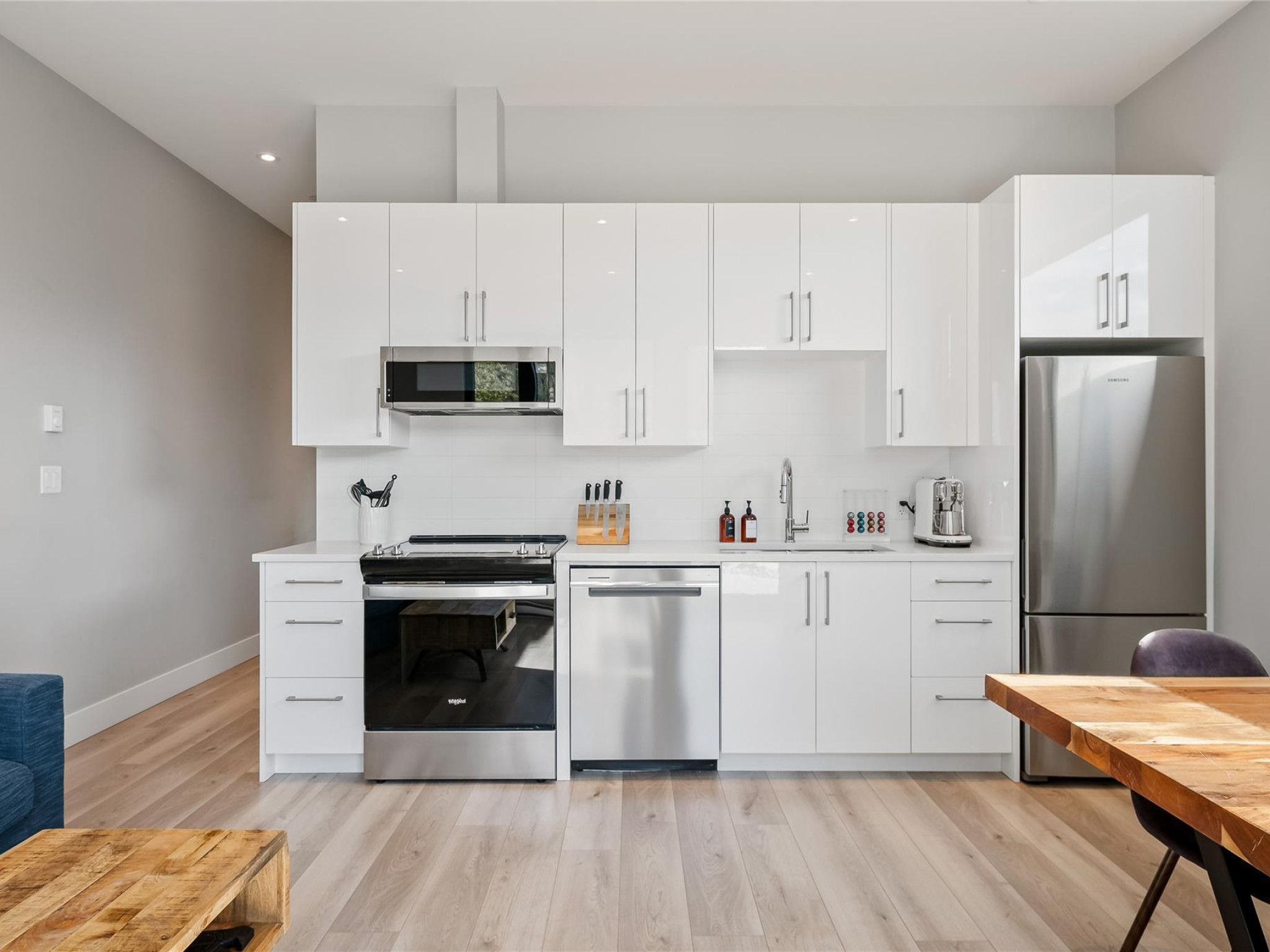 9292 Stellar's Way image 29