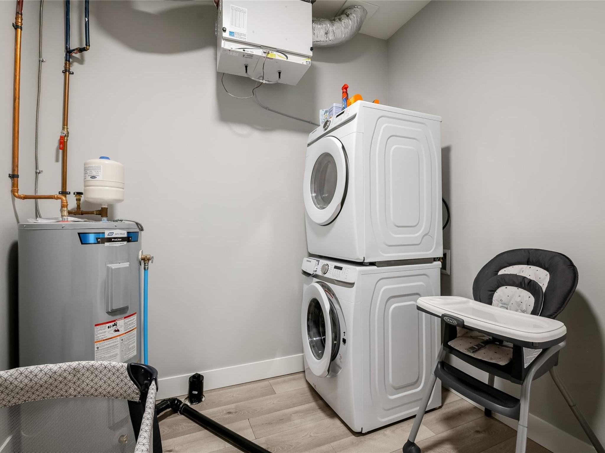 9292 Stellar's Way image 32