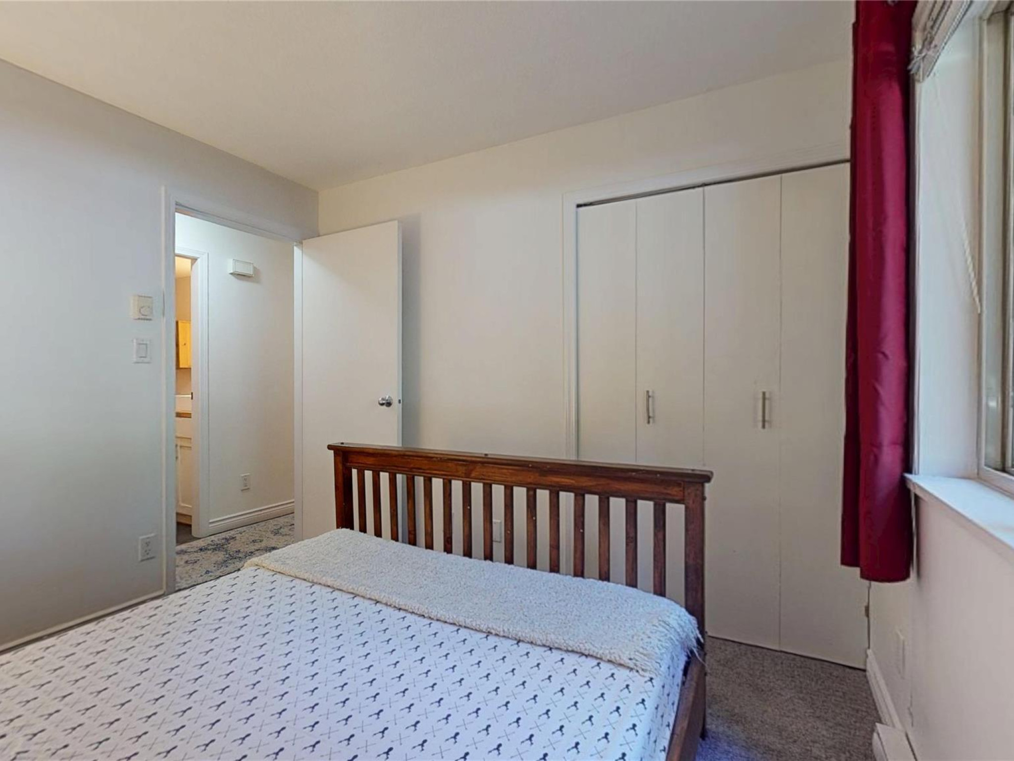 101-3070 Hillcrest Drive image 5