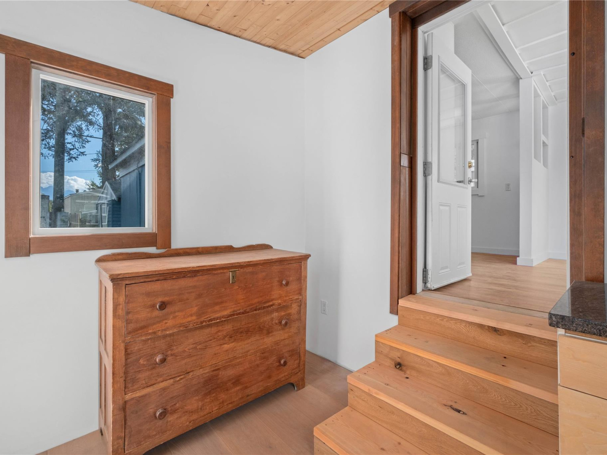 25-7370 Highway 99 image 18